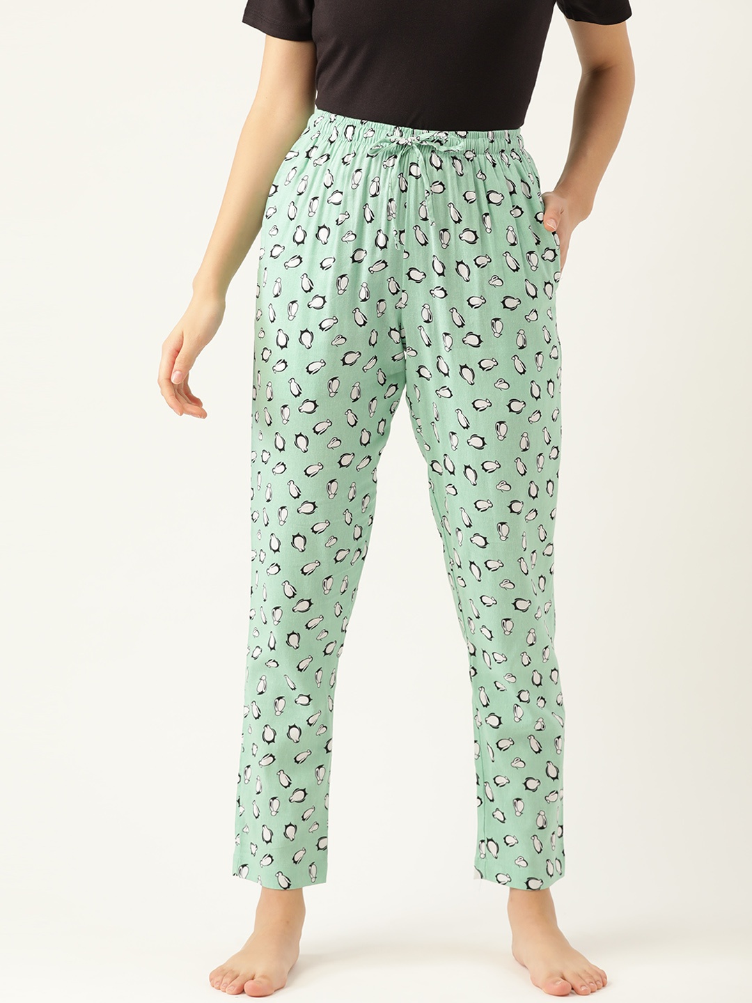 

ETC Women Sea Green & Black Printed Regular Fit Lounge Pants