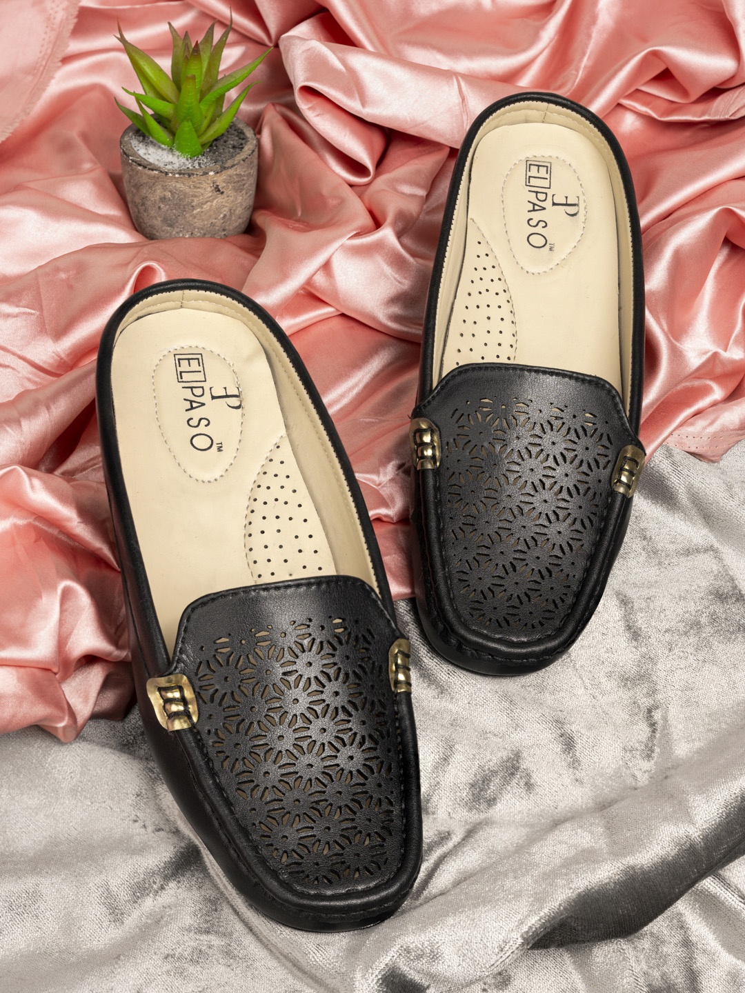 

El Paso Women Black Lightweight Loafers