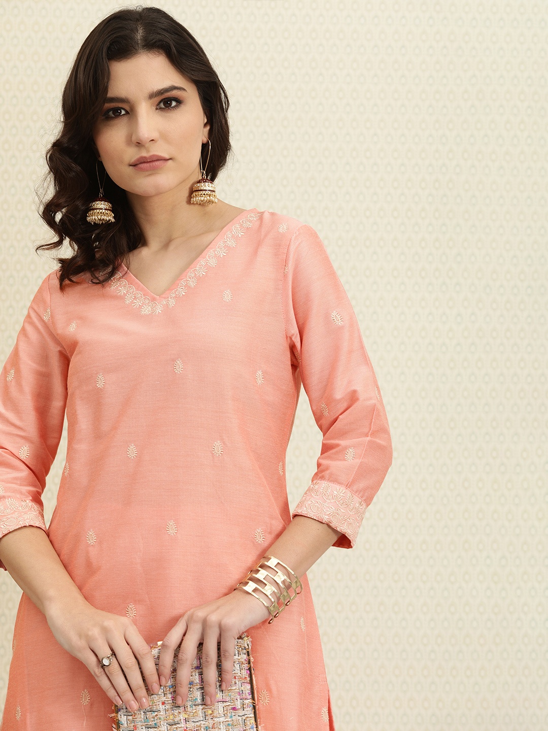 

House of Pataudi Women Pink & White Embroidered Kurta Set