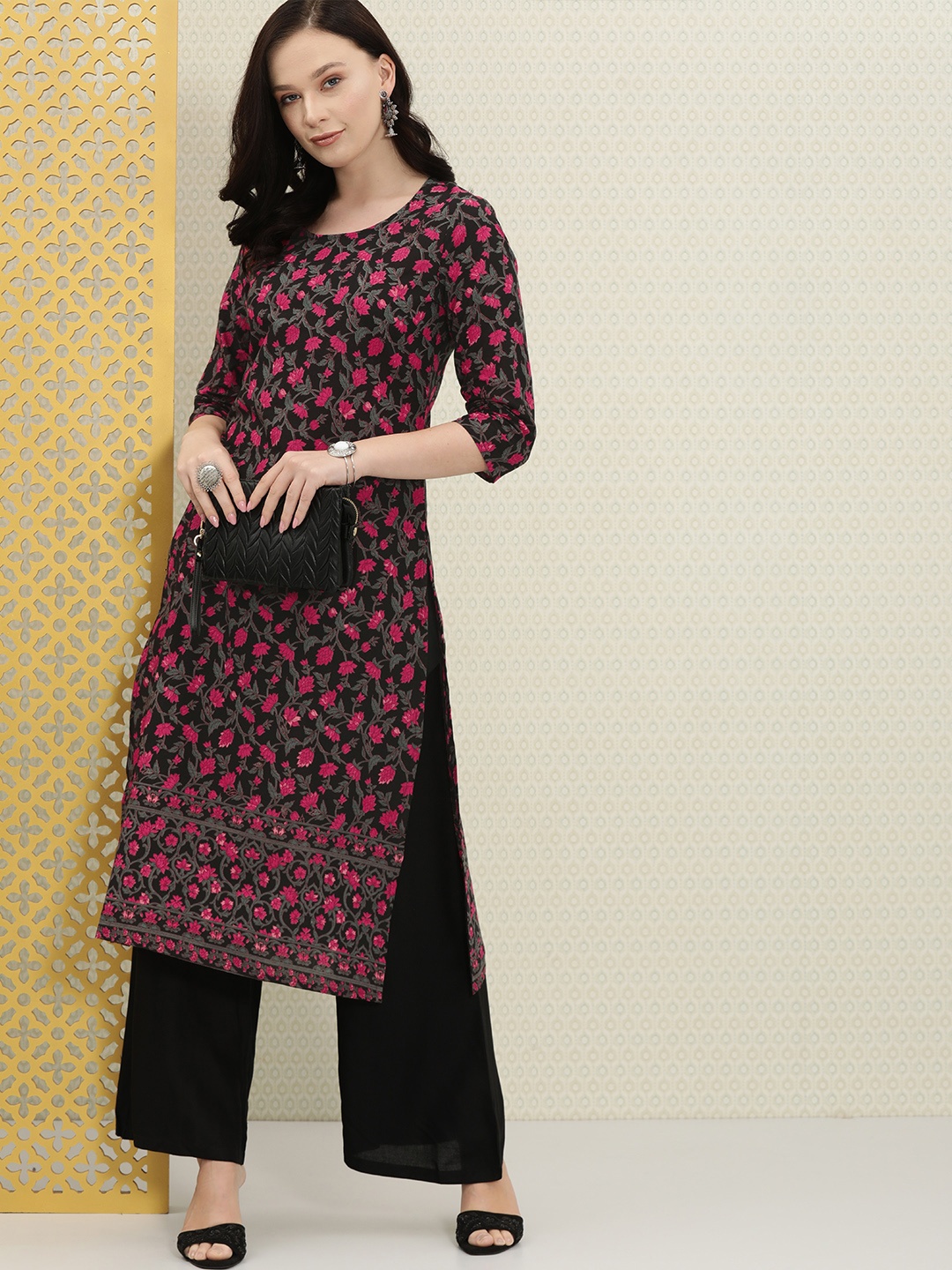 

House of Pataudi Women Black & Red Floral Printed Floral Kurta