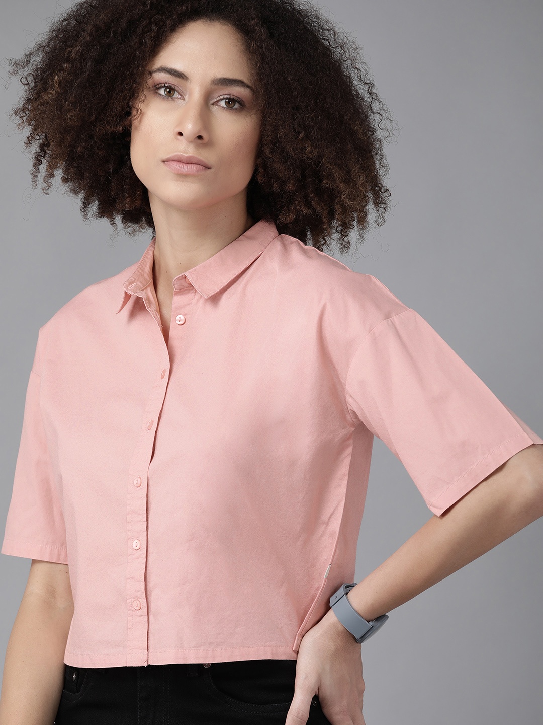 

Roadster Women Pink Cotton Solid Cropped Casual Shirt