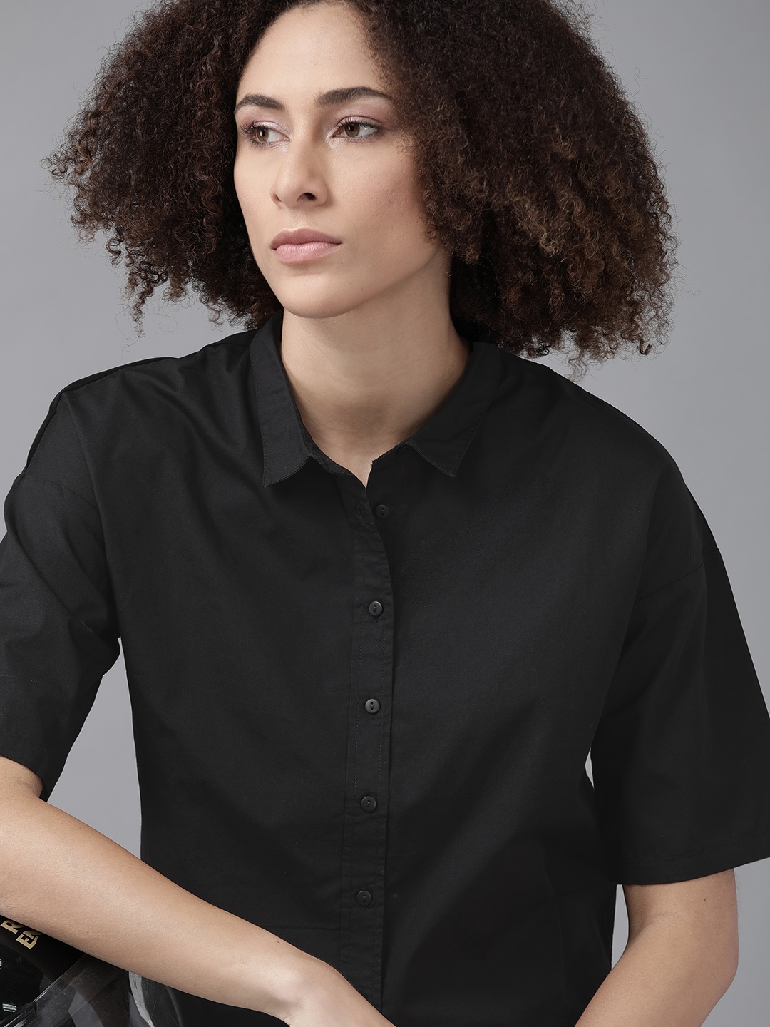 

Roadster Women Black Cotton Solid Cropped Casual Shirt