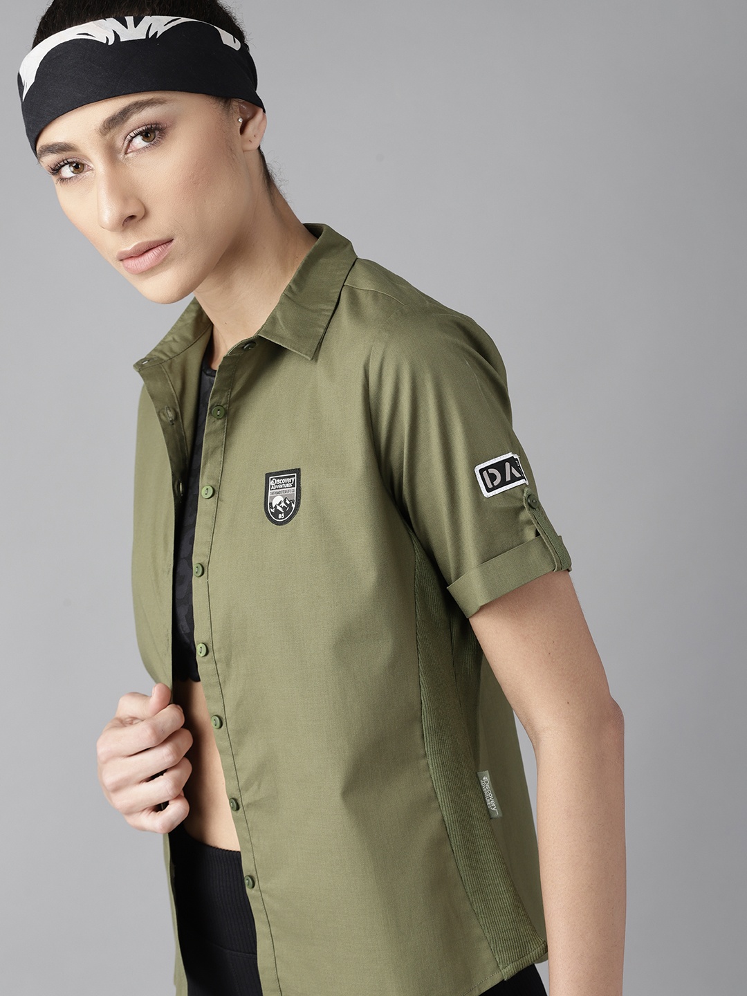 

Roadster Women Olive Green Pure Cotton Solid Applique Casual Shirt