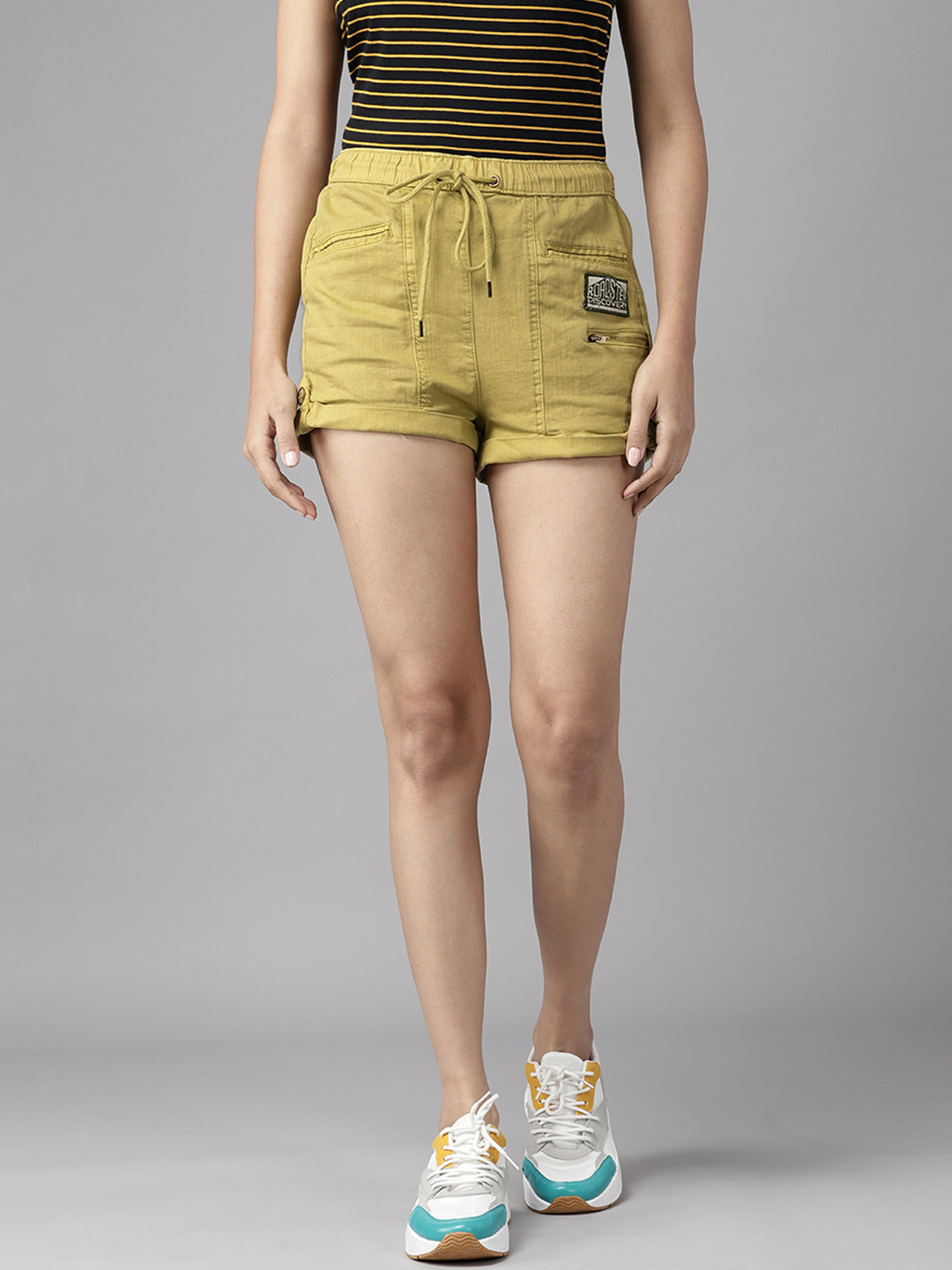 

Roadster Women Beige Solid Denim Shorts