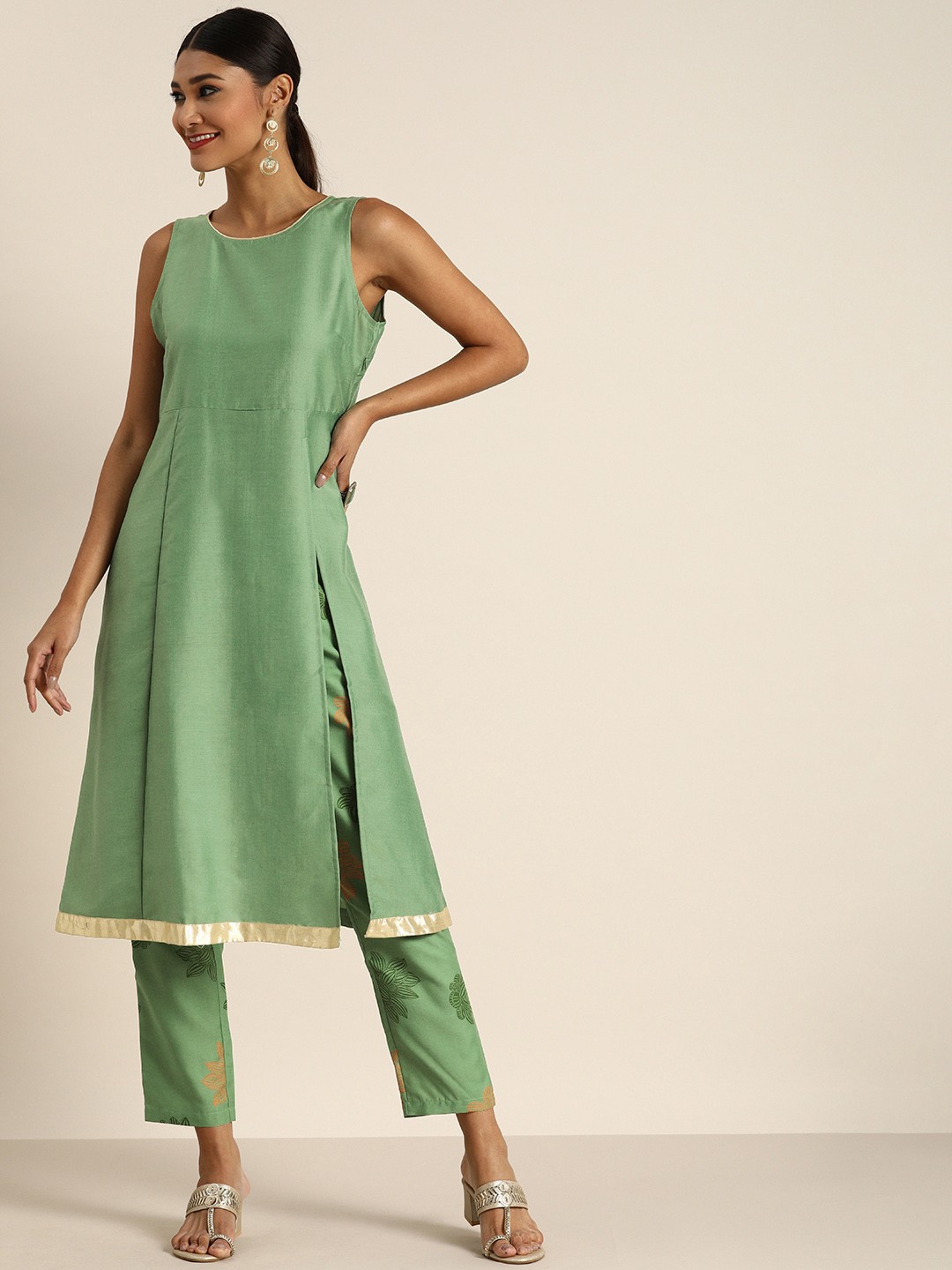 

all about you Women Green Solid Kurta with Printed Trousers