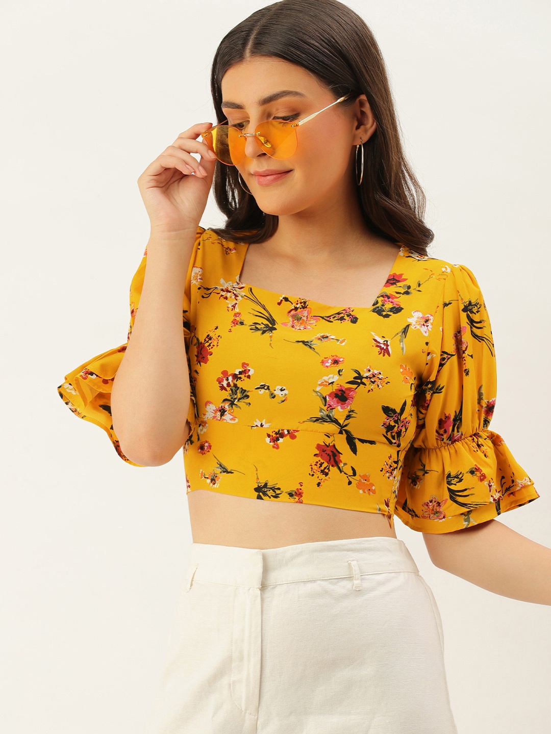 

Berrylush Yellow Floral Printed Crepe Crop Top