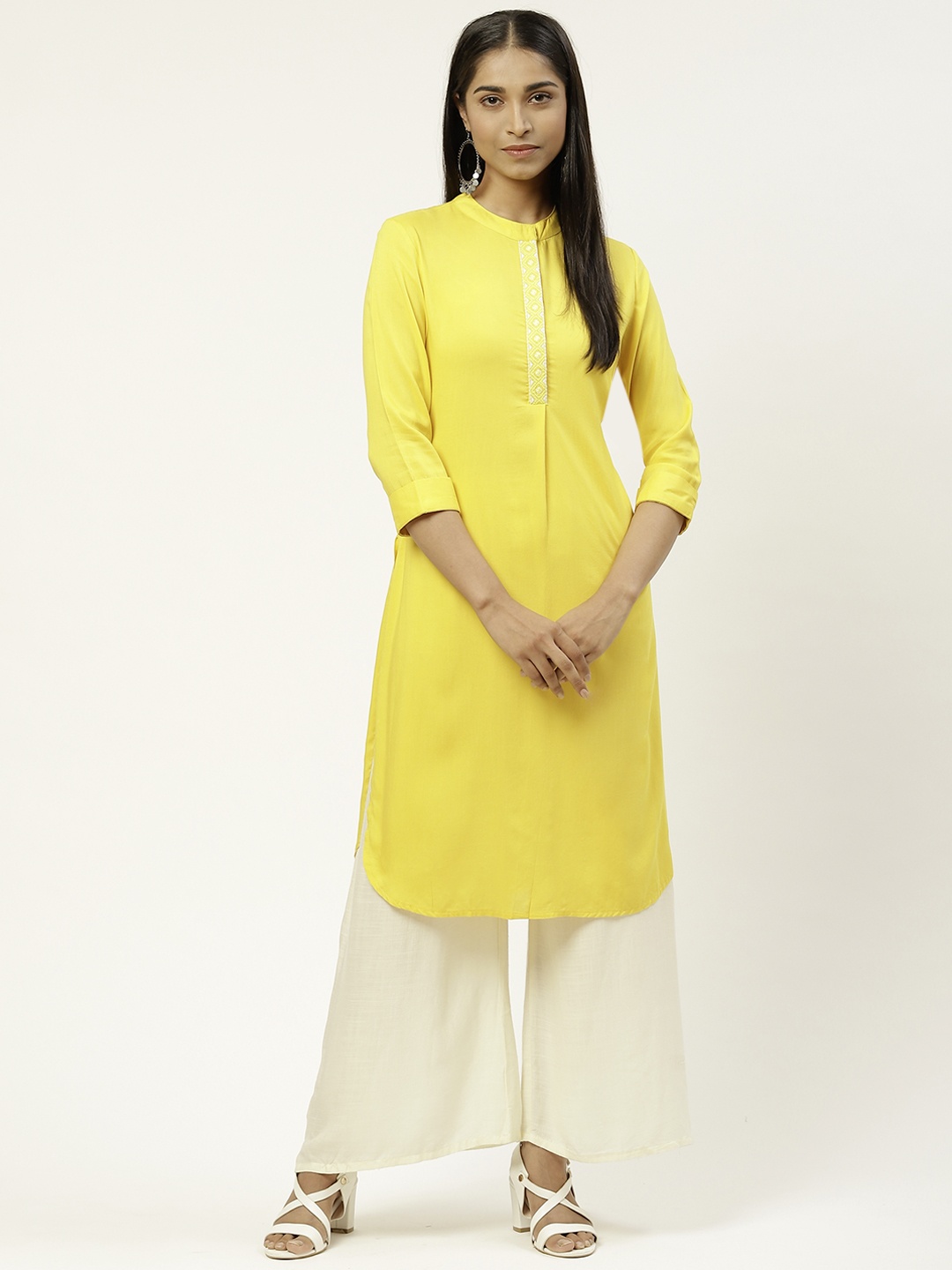 

DESI WOMANIYA Women Yellow Thread Work Kurta