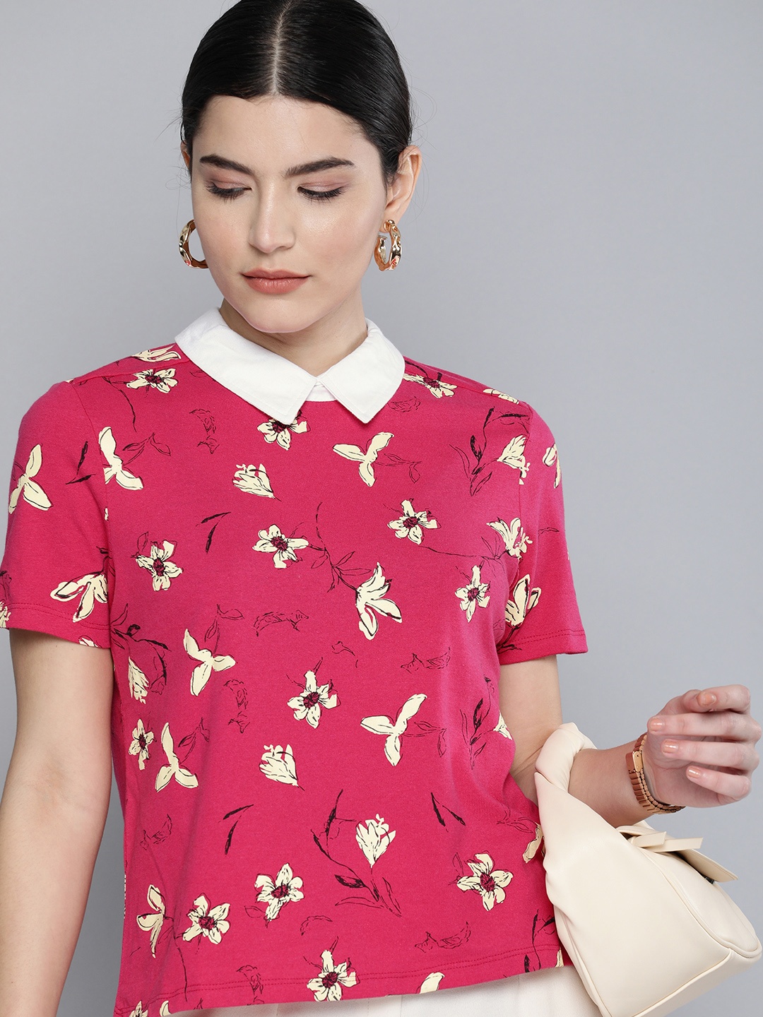 

Chemistry Women Red & Cream-Coloured Floral Printed Peter Pan Collar T-shirt