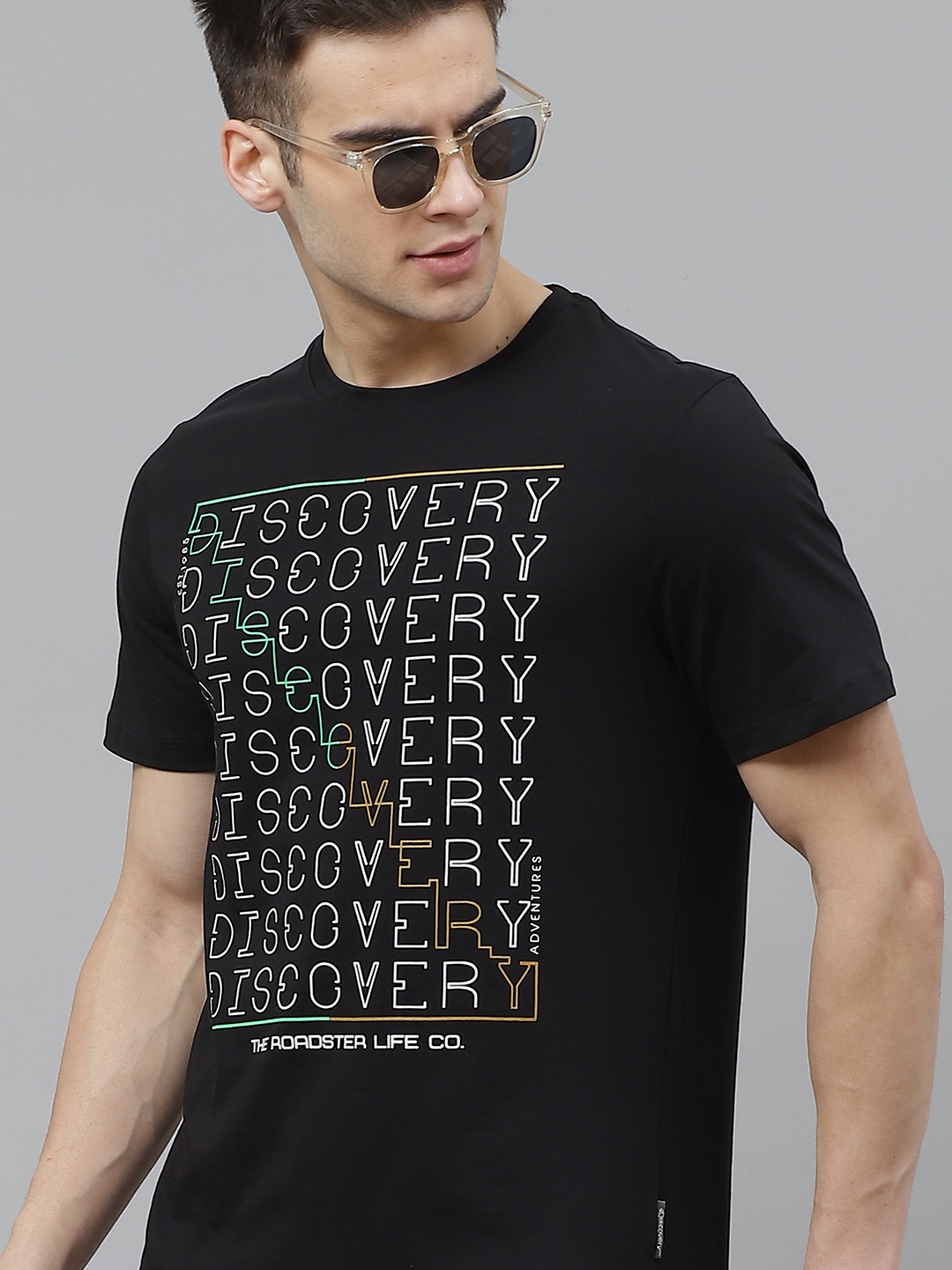 

Roadster x Discovery Adventures Men Black & White Pure Cotton Printed Round Neck T-shirt