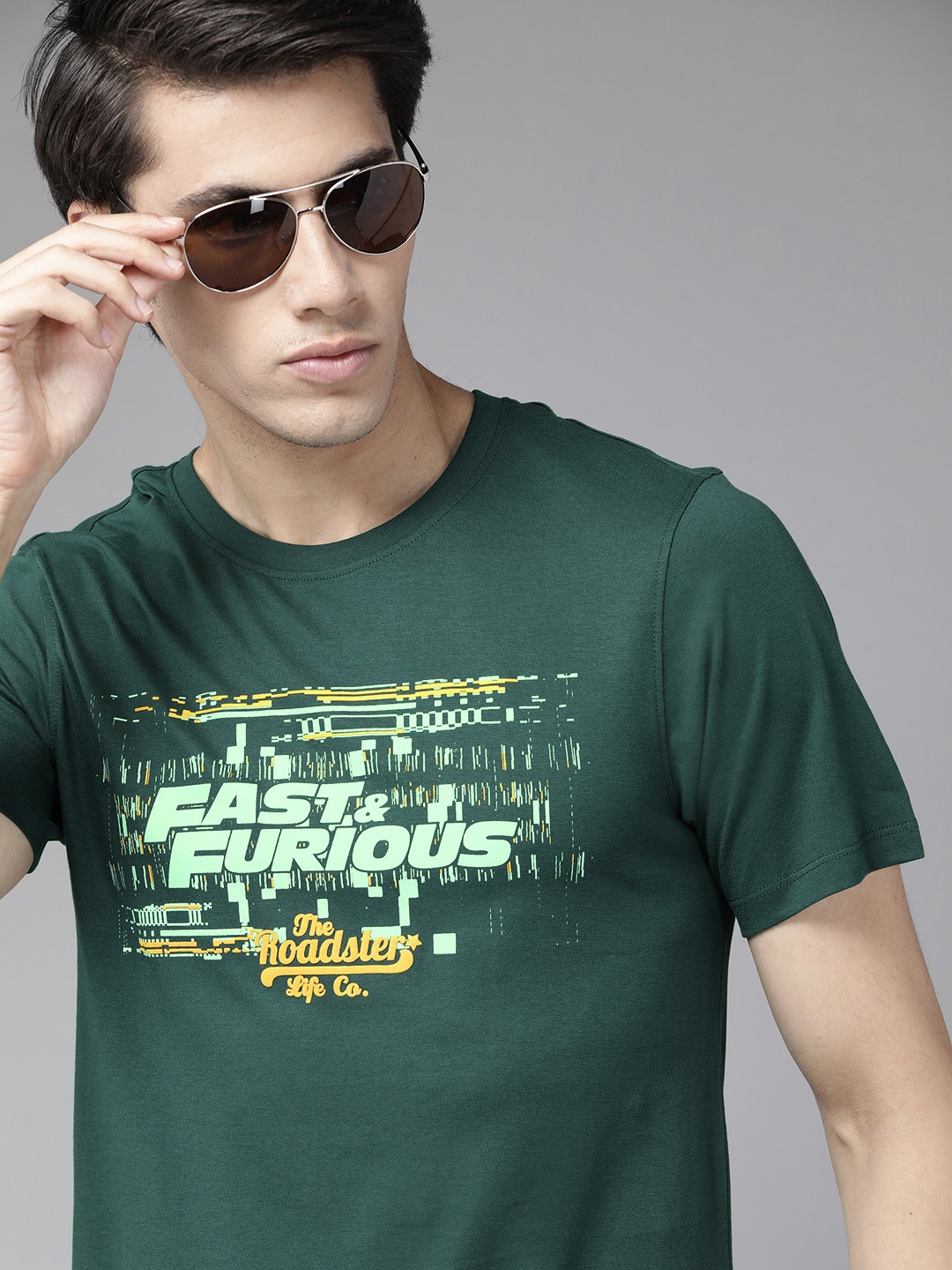 

Roadster Men Fast and Furious Green Pure Cotton Printed Graphic Pure Cotton T-shirt