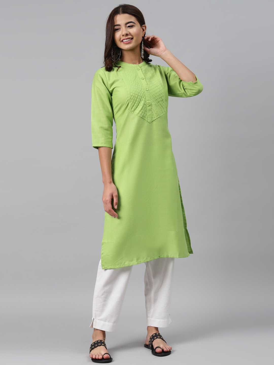 

Gerua By Libas Women Green Thread Work Kurta