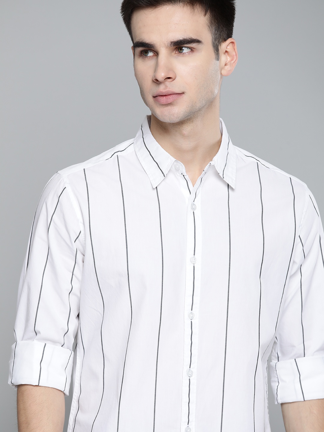 

Harvard Men White & Black Pure Cotton Regular Fit Striped Sustainable Casual Shirt