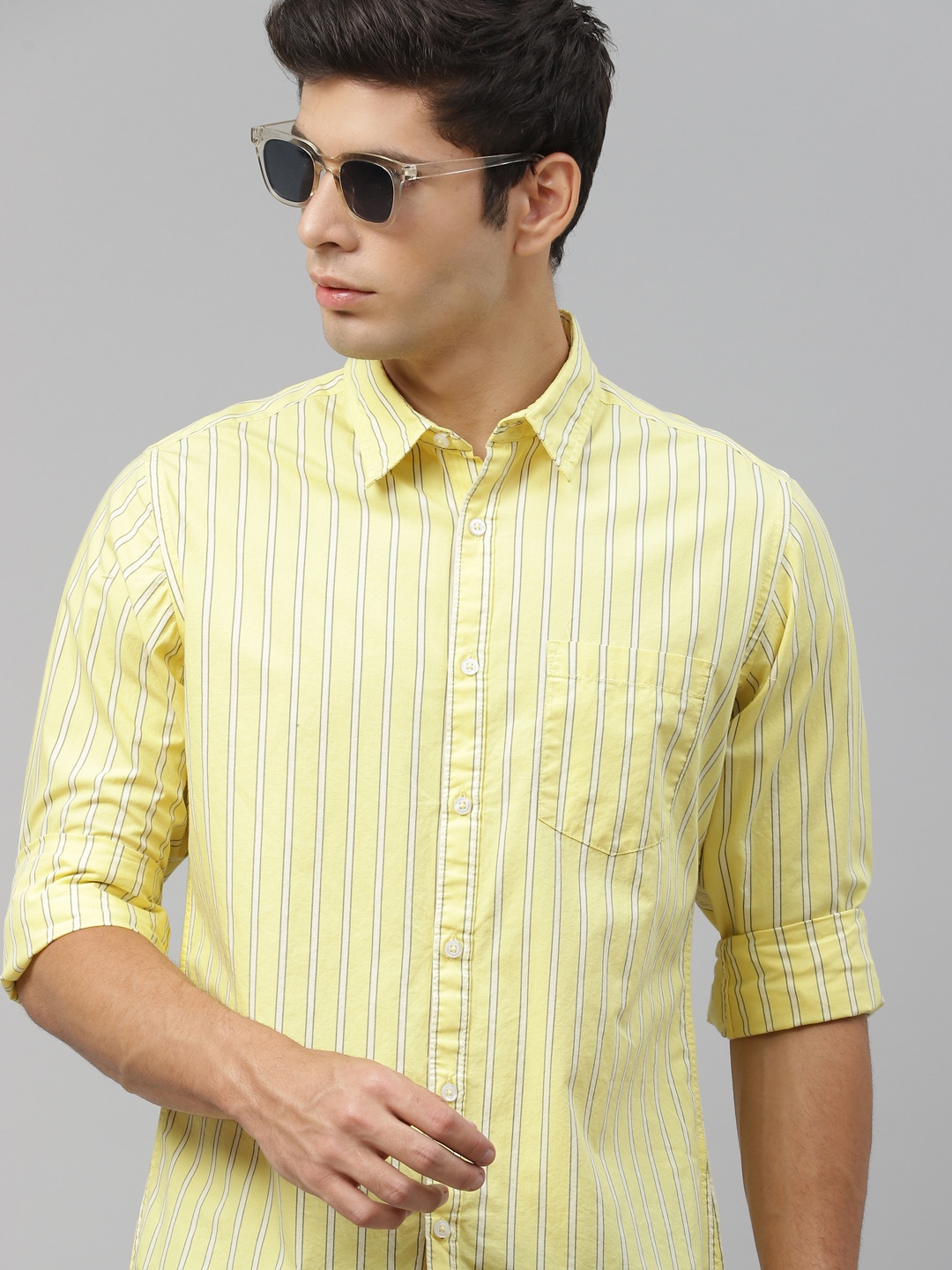 

Harvard Men Yellow & White Regular Fit Striped Pure Cotton Casual Shirt