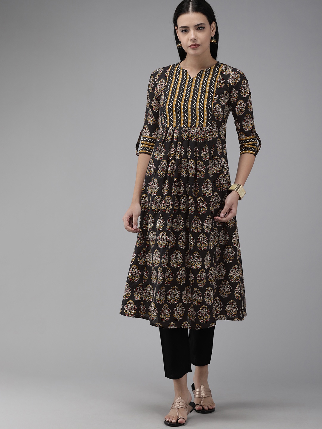 

Indo Era Women Black & Mustard Floral Printed Floral Kurta