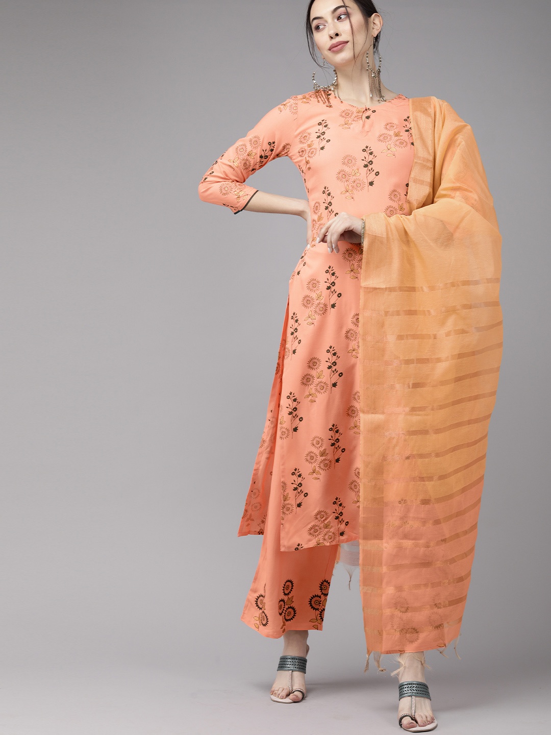 

Indo Era Women Peach-Coloured Printed Kurta with Palazzos & Dupatta