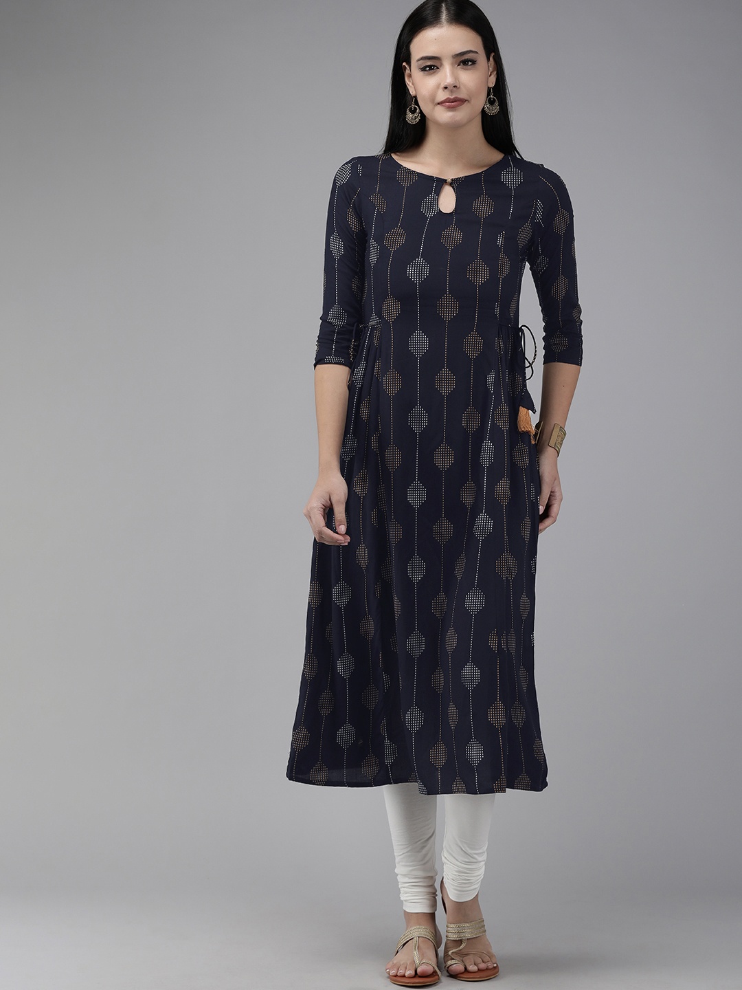 

Indo Era Women Navy Blue & White Geometric Printed Keyhole Neck Kurta