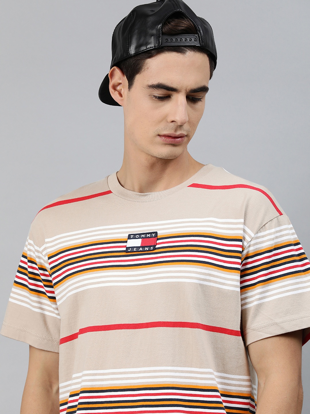 

Tommy Hilfiger Men Beige White Striped Round Neck Pure Cotton T-shirt