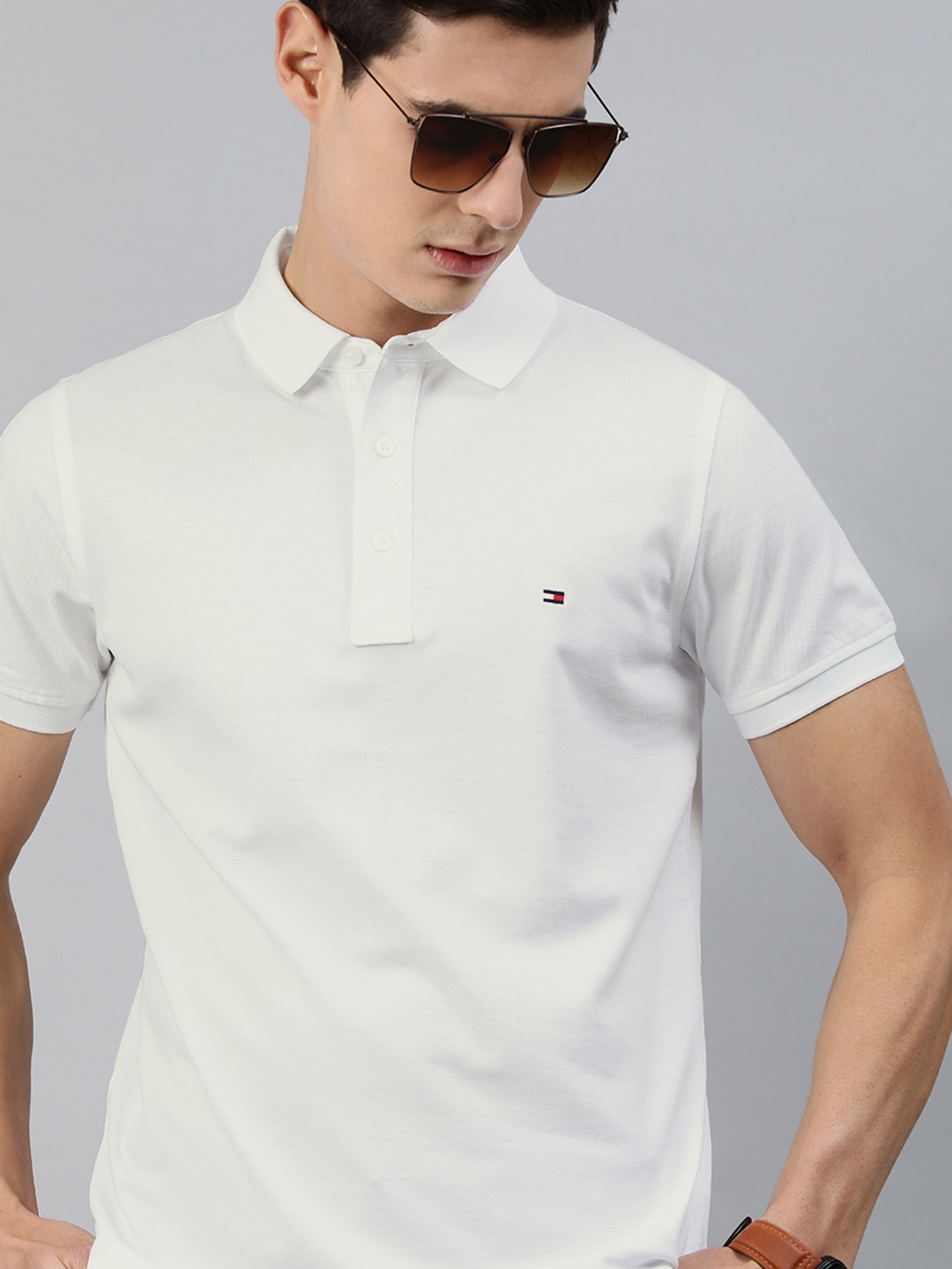 

Tommy Hilfiger Men White Slim Fit Pure Cotton Solid Polo Collar T-shirt