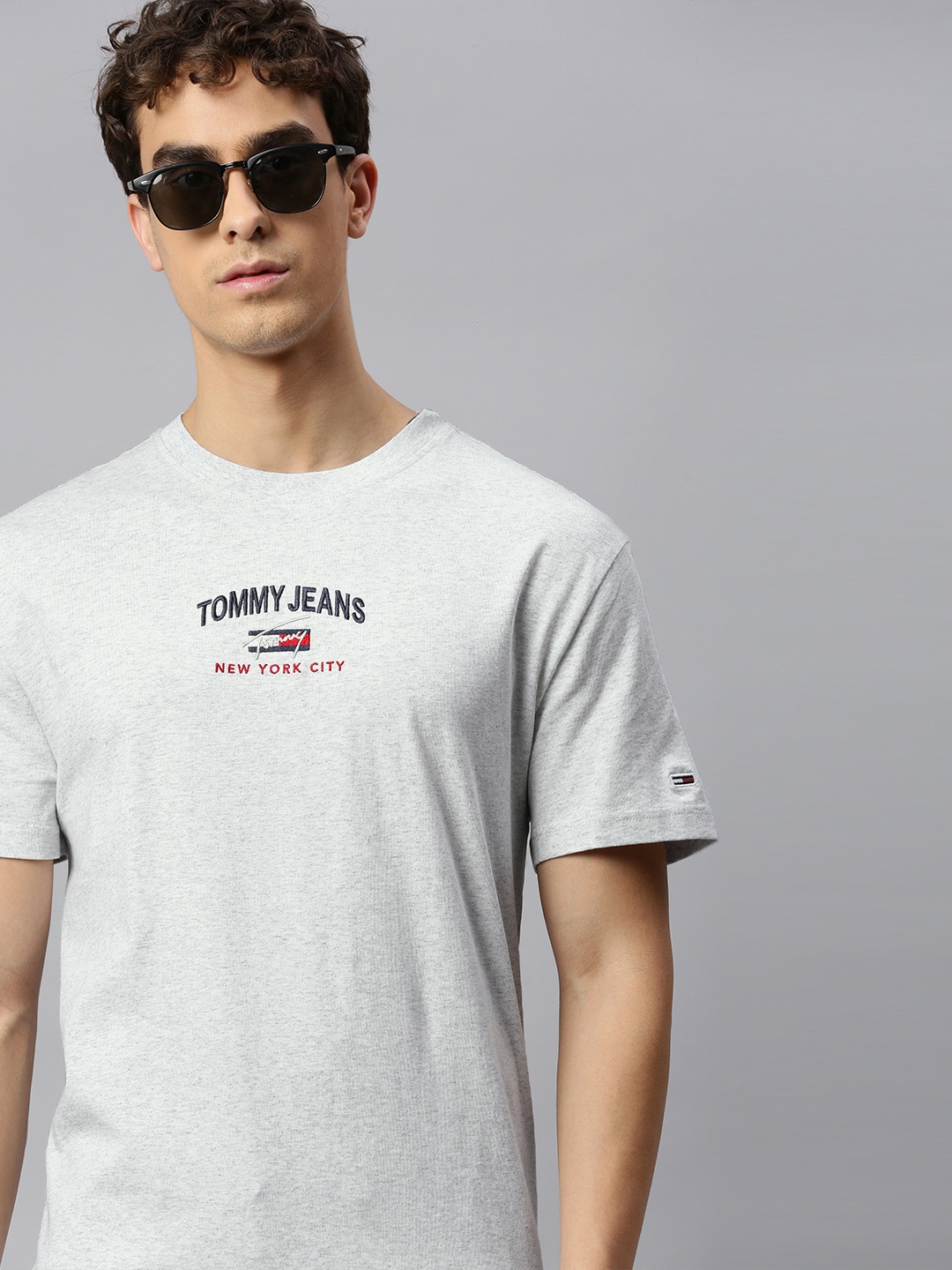 

Tommy Hilfiger Men Grey Solid Round Neck Organic Cotton T-shirt with Logo