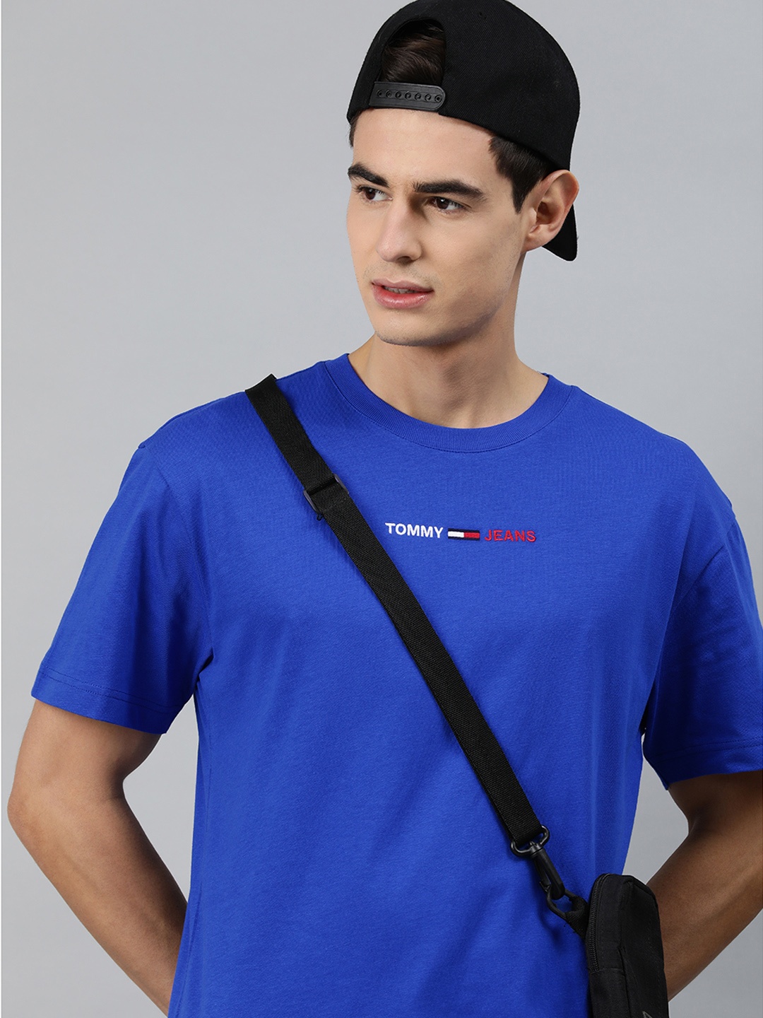 

Tommy Hilfiger Men Blue Solid Round Neck Pure Cotton T-shirt With Embroidered Detailing