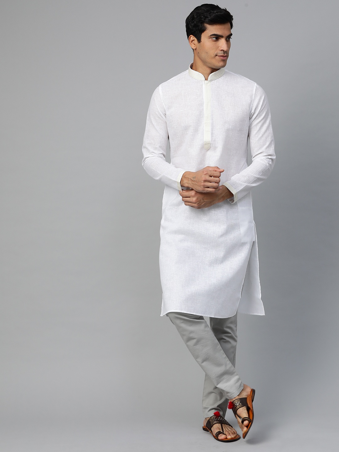 

Manthan Men White Solid Mandarin Collar kurta