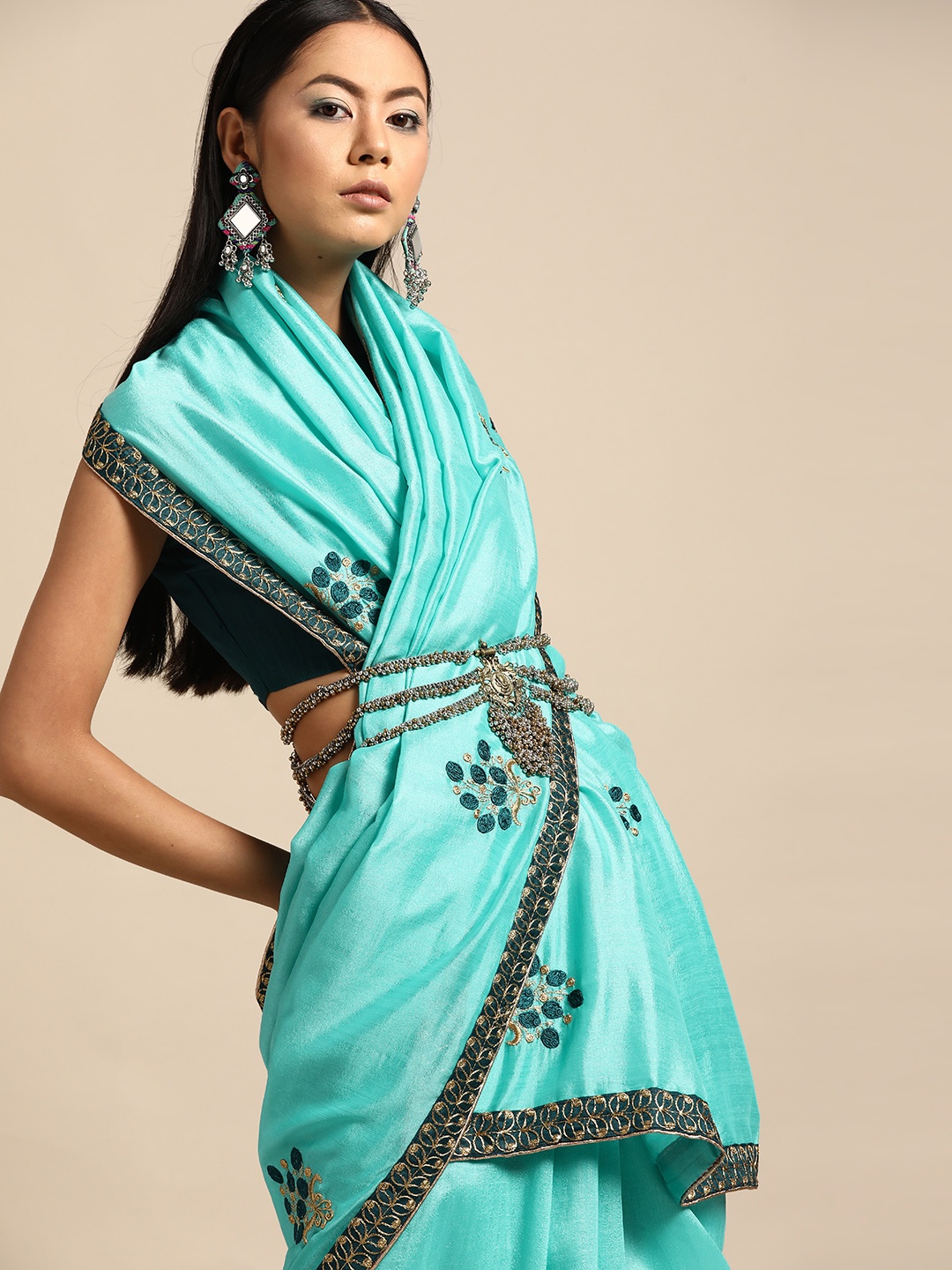 

SHAVYA Women Turquoise Blue & Green Silk Blend Embroidered Saree