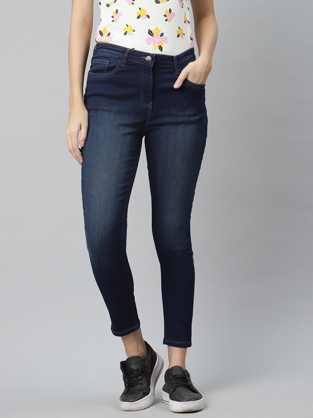 

Park Avenue Women Blue Ultra Skinny Fit High-Rise Light Fade Stretchable Jeans