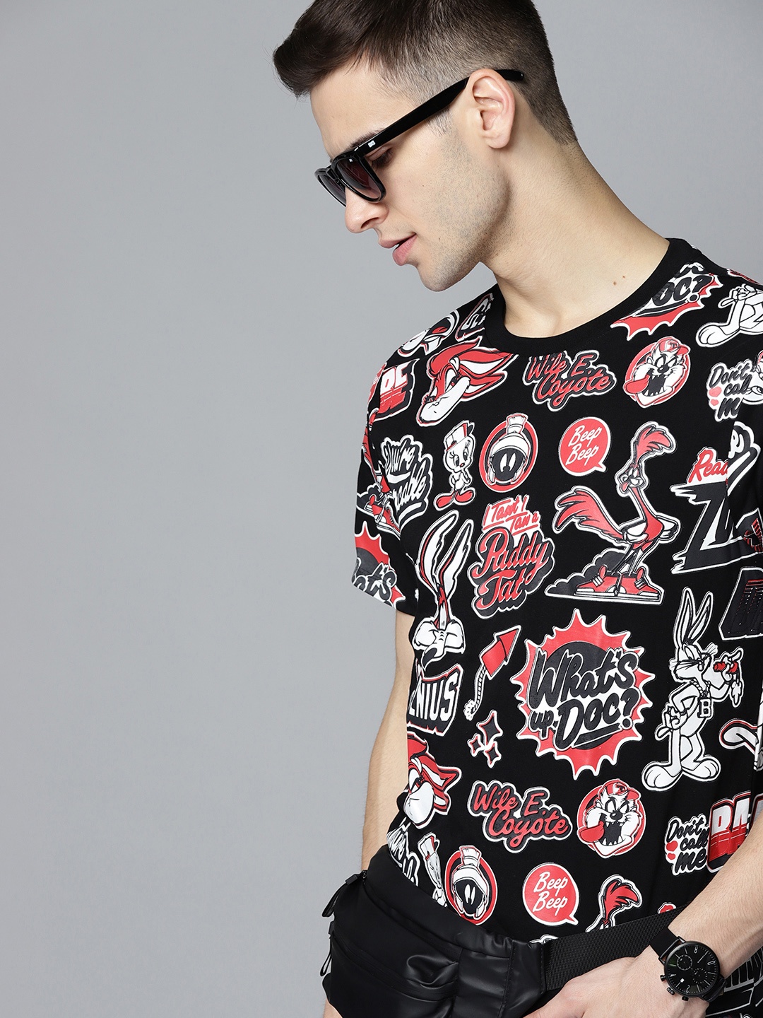 

Kook N Keech Looney Tunes Men Black & Red Cotton Printed T-shirt