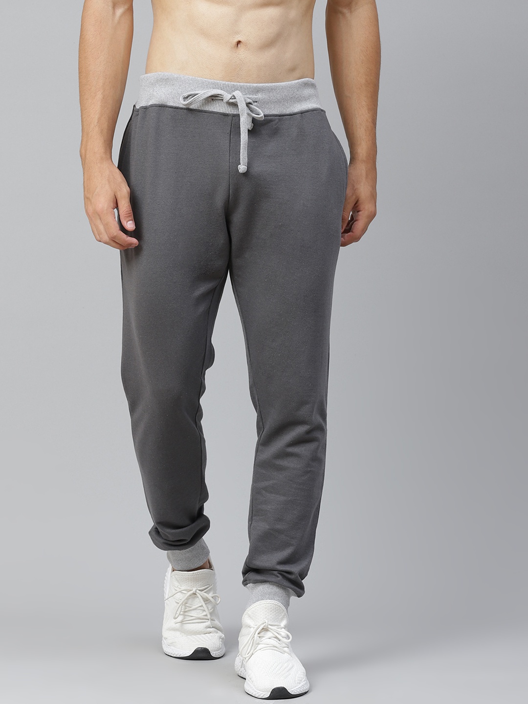 

Kook N Keech Men Charcoal Grey Solid Joggers