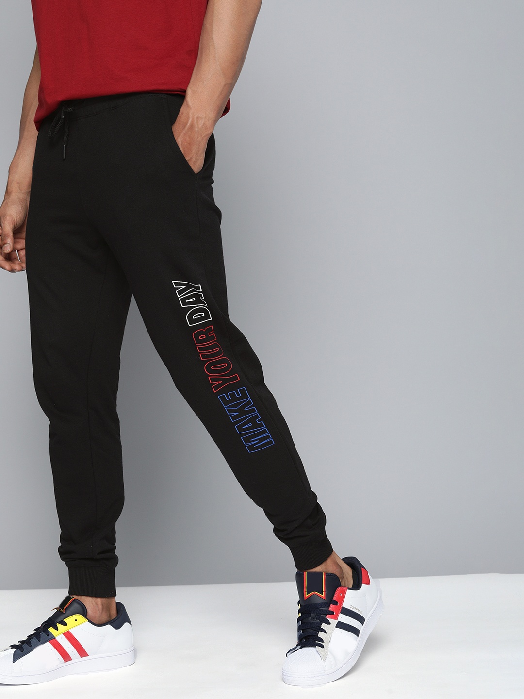 

Harvard Men Black Printed Slim Fit Joggers