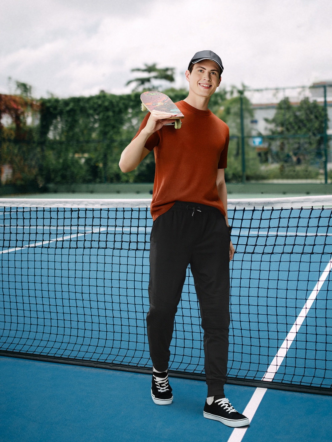 

Harvard Men Black Solid Pure Cotton Joggers