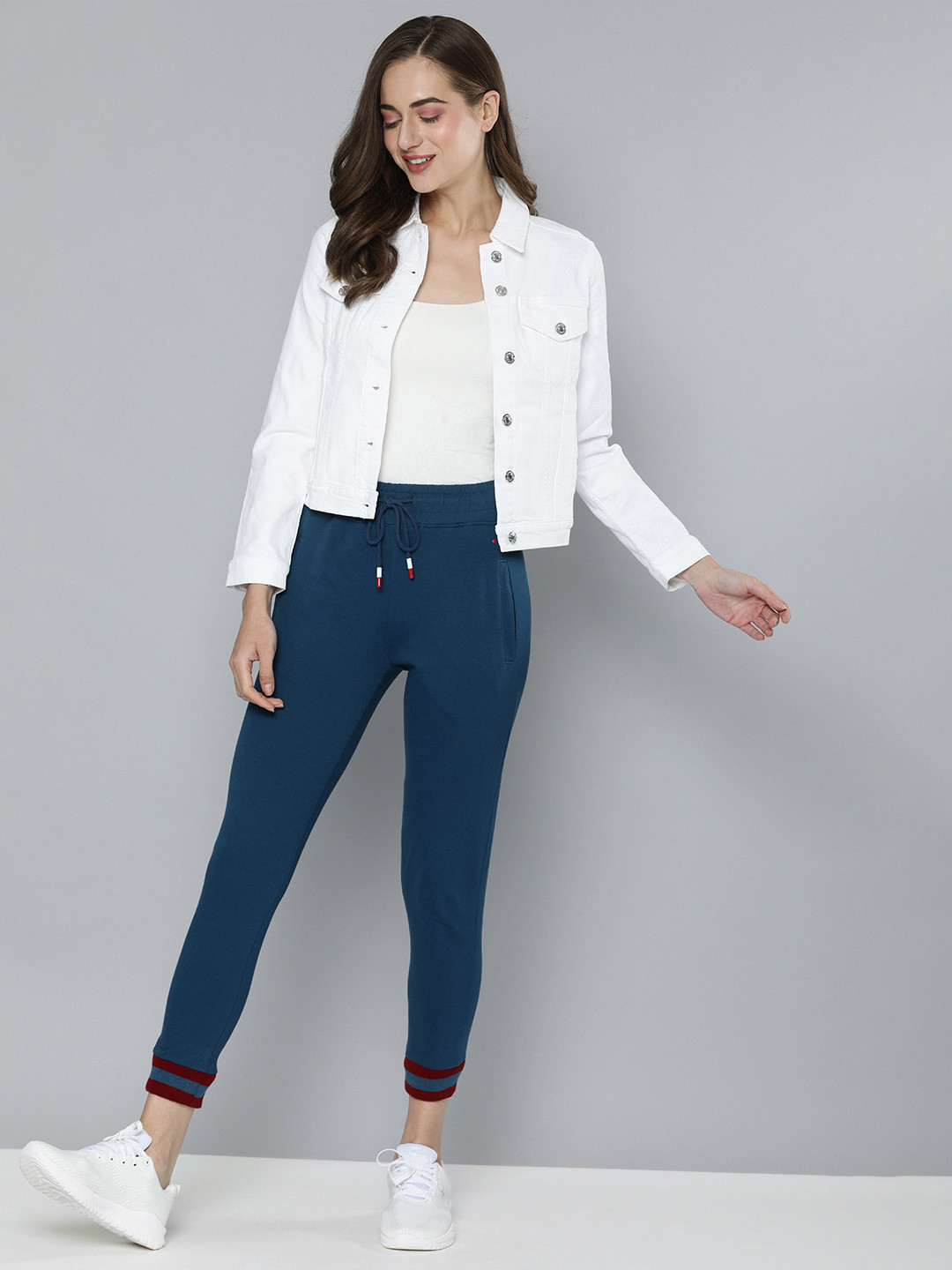 

Harvard Women Navy Blue Solid Cropped Joggers