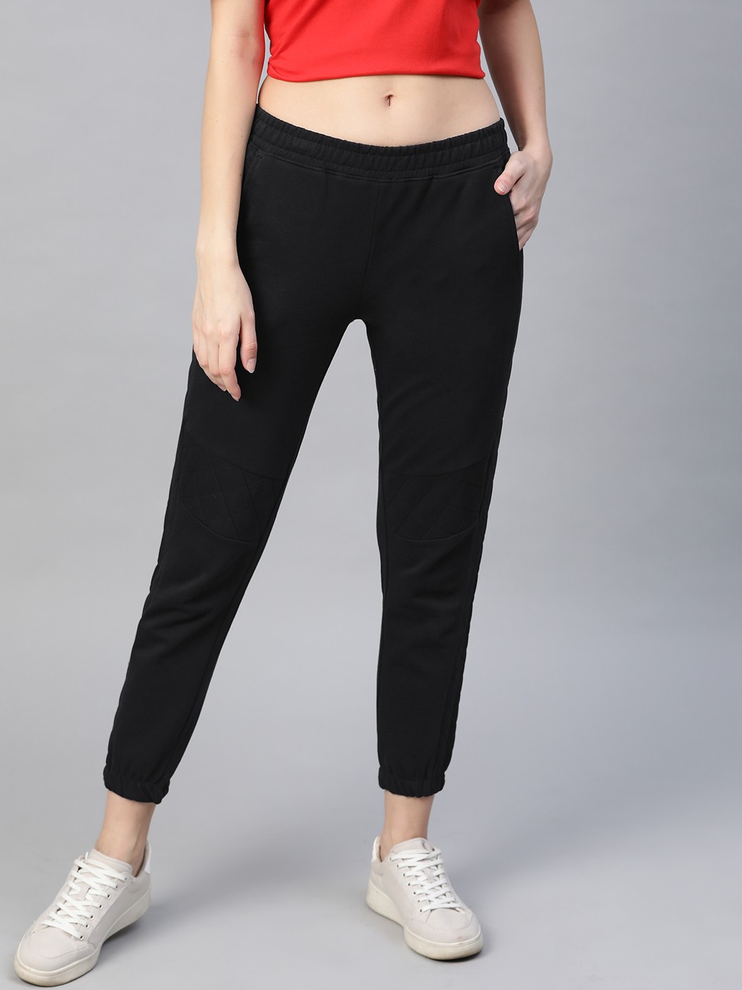 

Harvard Women Black Solid Pure Cotton Straight Fit Joggers