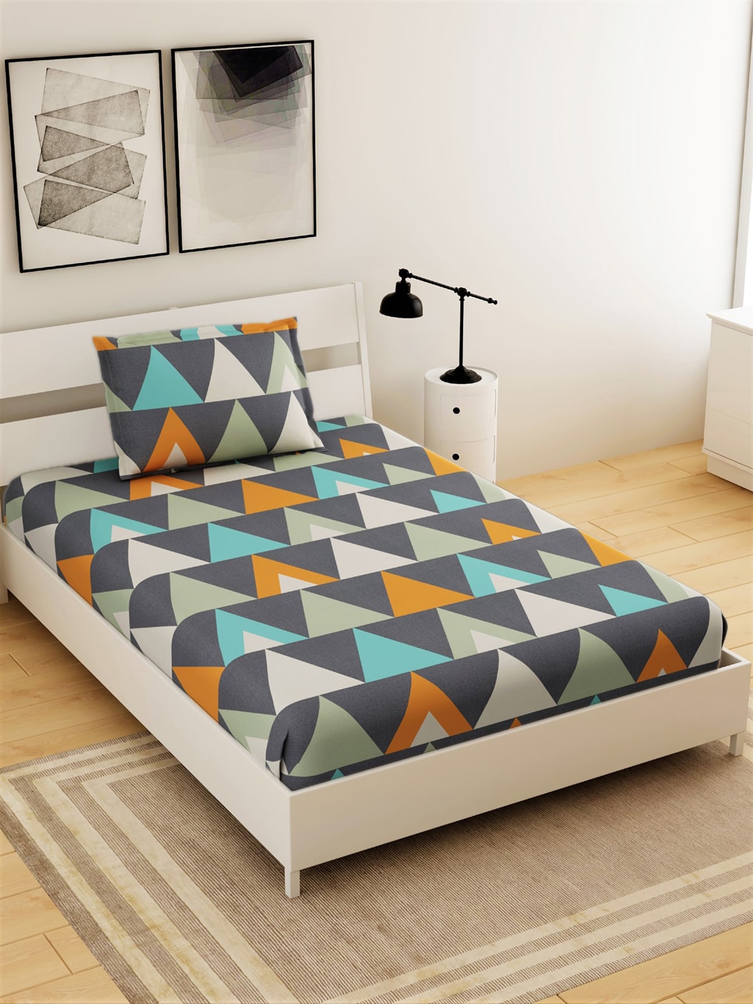 

Salona Bichona Grey & White Geometric 144 TC Polyester 1 Single Bedsheet with 1 Pillow Covers