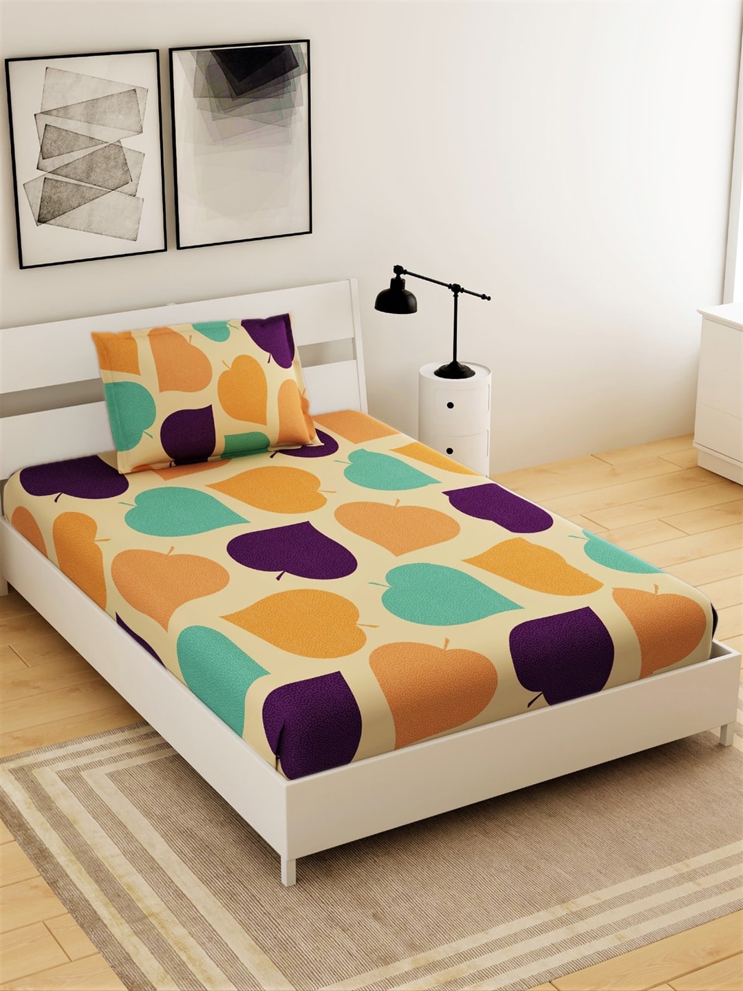

Salona Bichona Cream-Coloured & Orange Geometric 144 TC Polyester 1 Single Bedsheet with 1 Pillow Covers