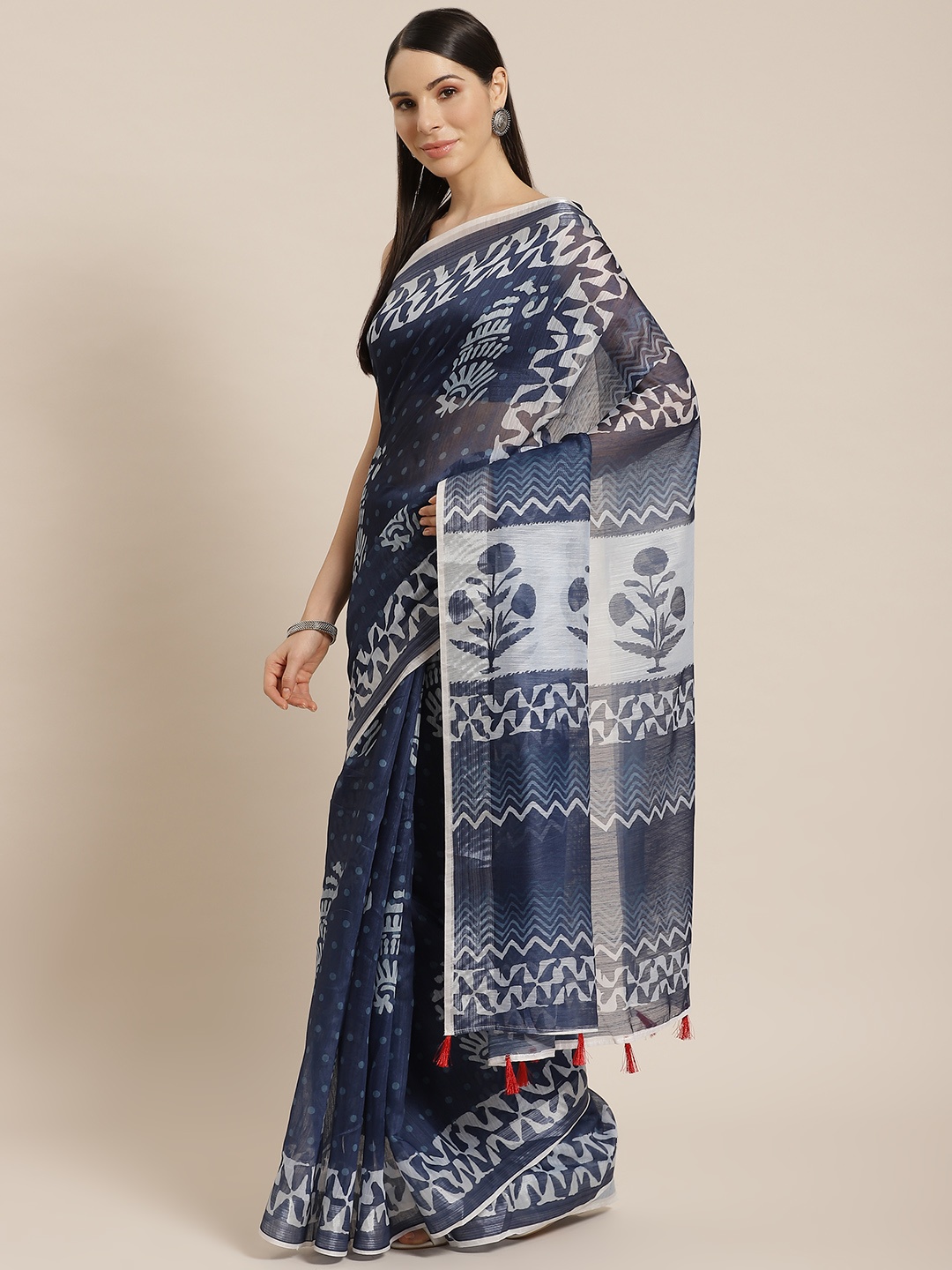 

Mitera Women Navy Blue & Grey Poka Printed Saree