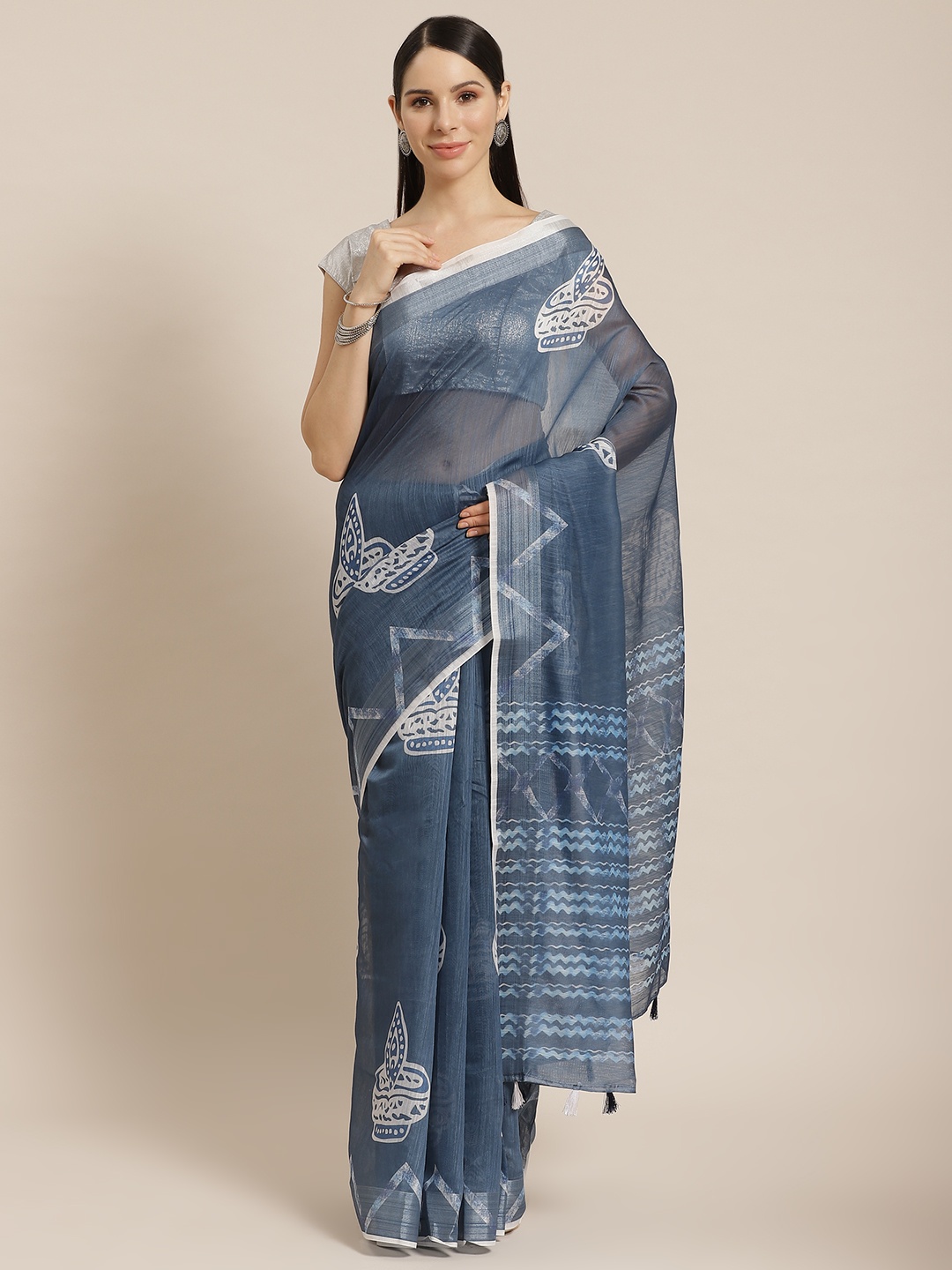 

Mitera Blue & White Ethnic Motifs Printed Indigo Saree