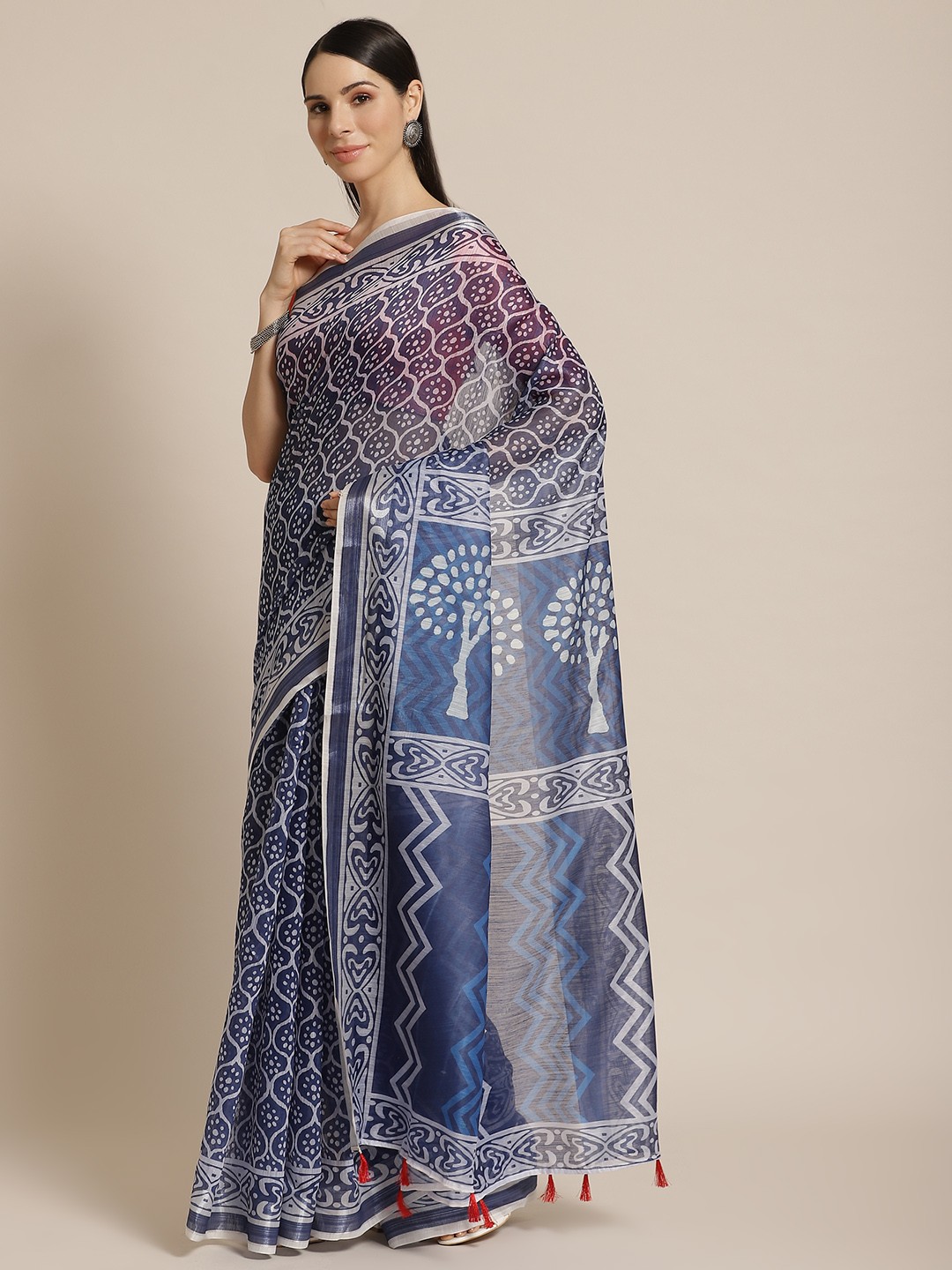 

Mitera Blue & White Linen Blend Jamdani Saree