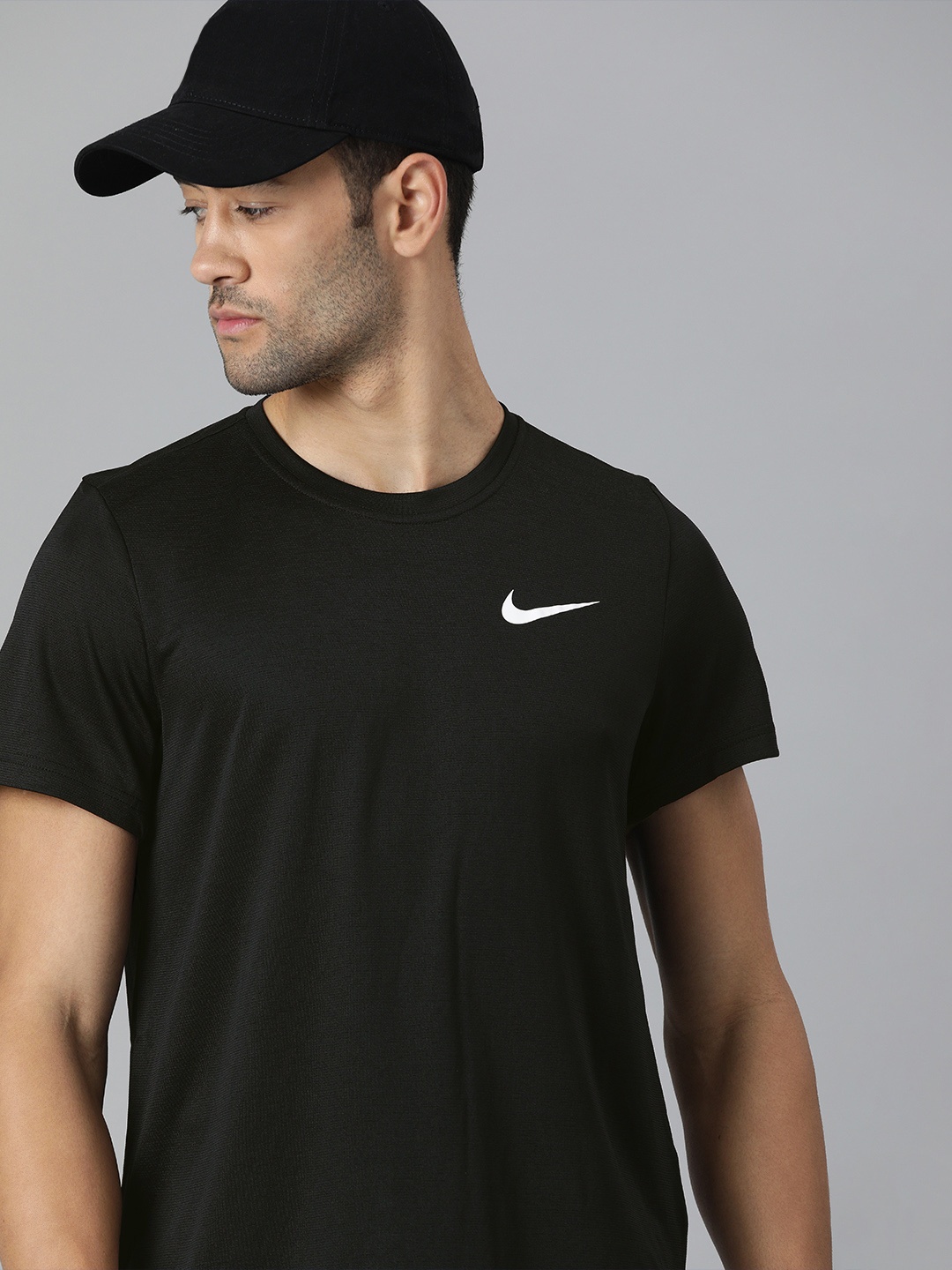 

Nike Men Black Solid Round Neck T-shirt