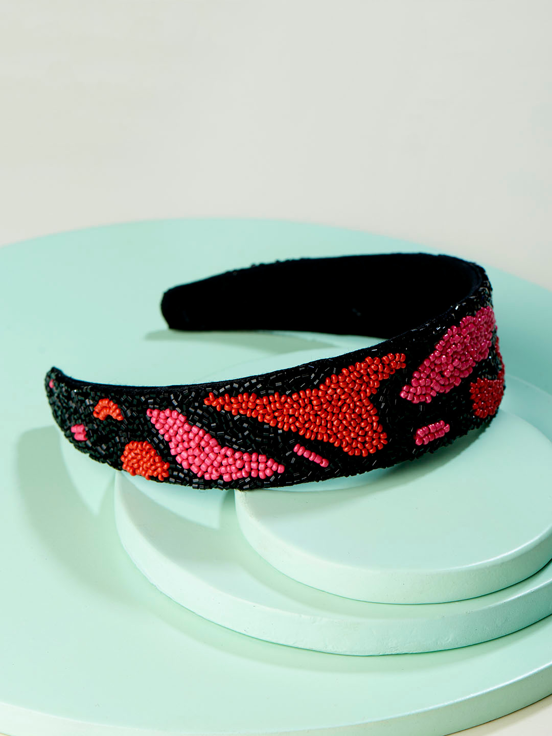 

Runway Ritual Black Beaded Hairband