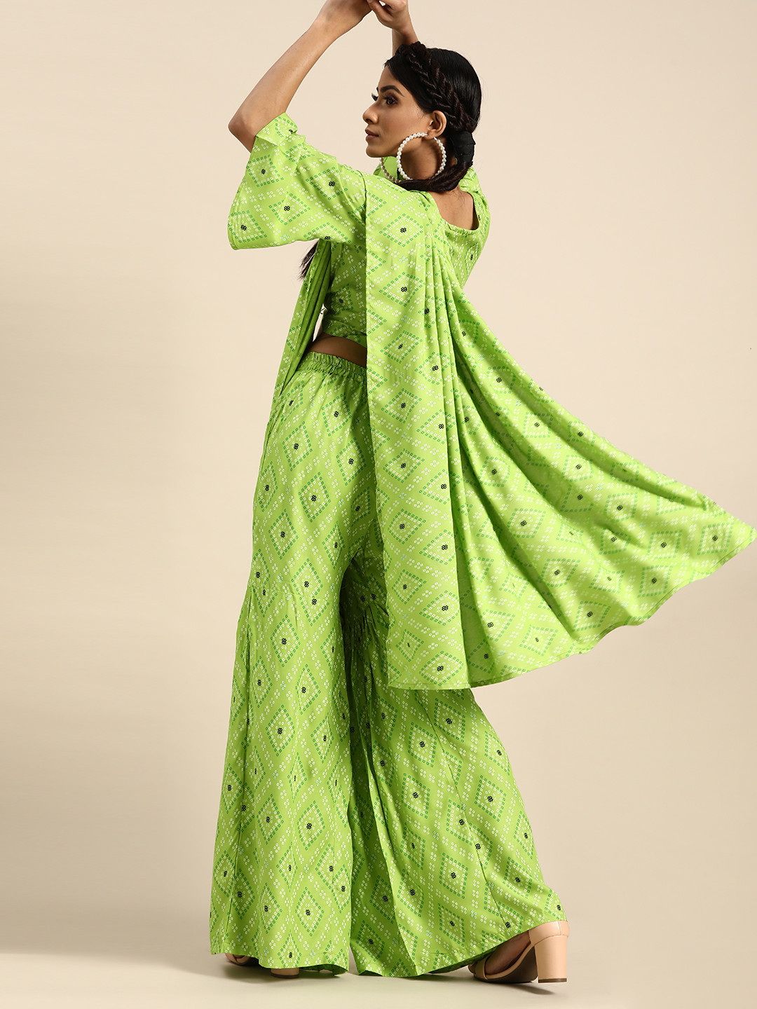 

SHAVYA Green & White Bandhani Print Sharara Ready To Wear Saree