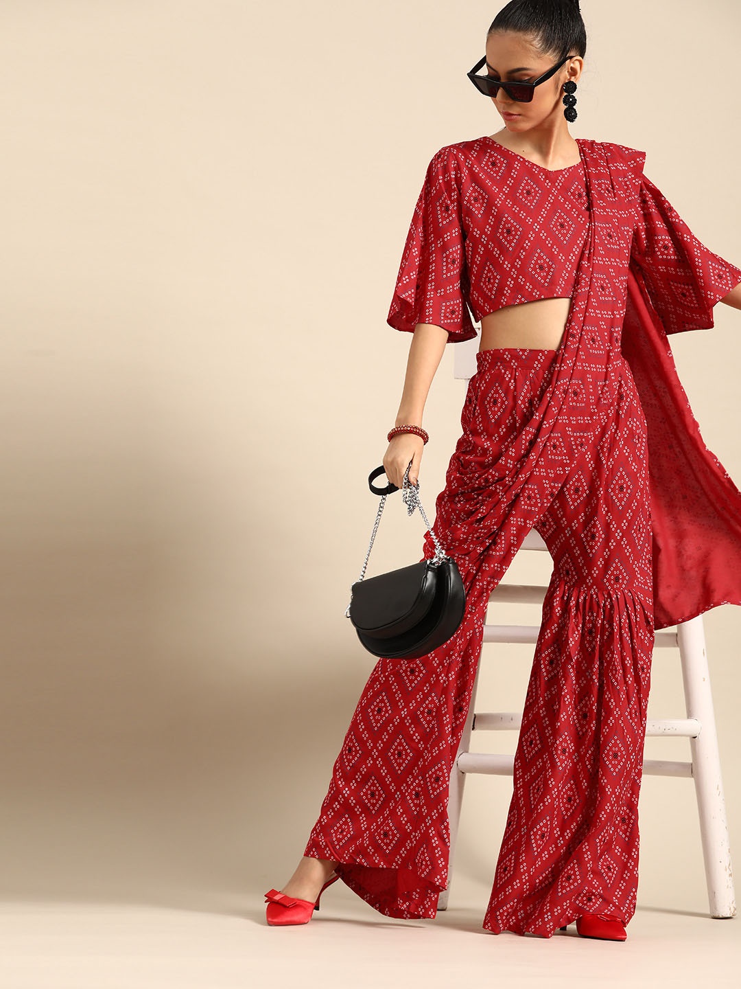 

SHAVYA Red & White Foil Bandhani Printed Ready To Wear Fusion Saree