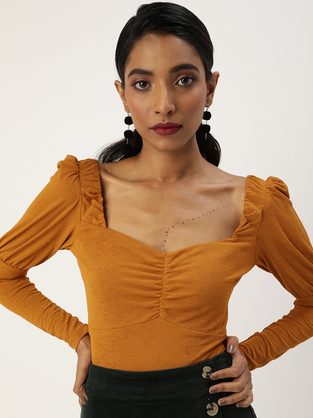 

Veni Vidi Vici Mustard Yellow Sweetheart Neck Puff Sleeves Fitted Crop Top