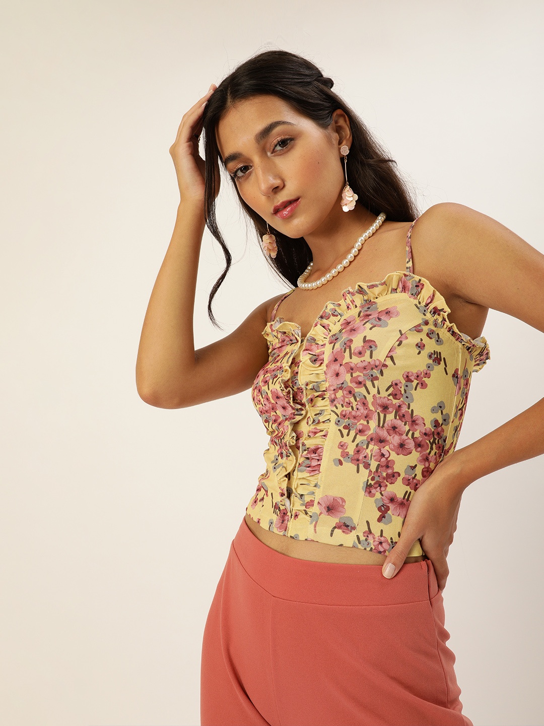 

Veni Vidi Vici Yellow & Pink Floral Printed Fitted Frilled Crop Top