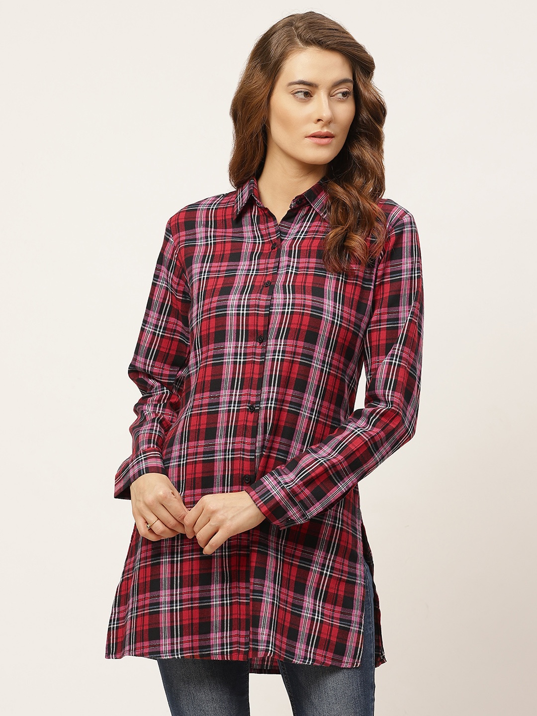 

One Femme Women Red & Black Regular Fit Checked Longline Casual Shirt