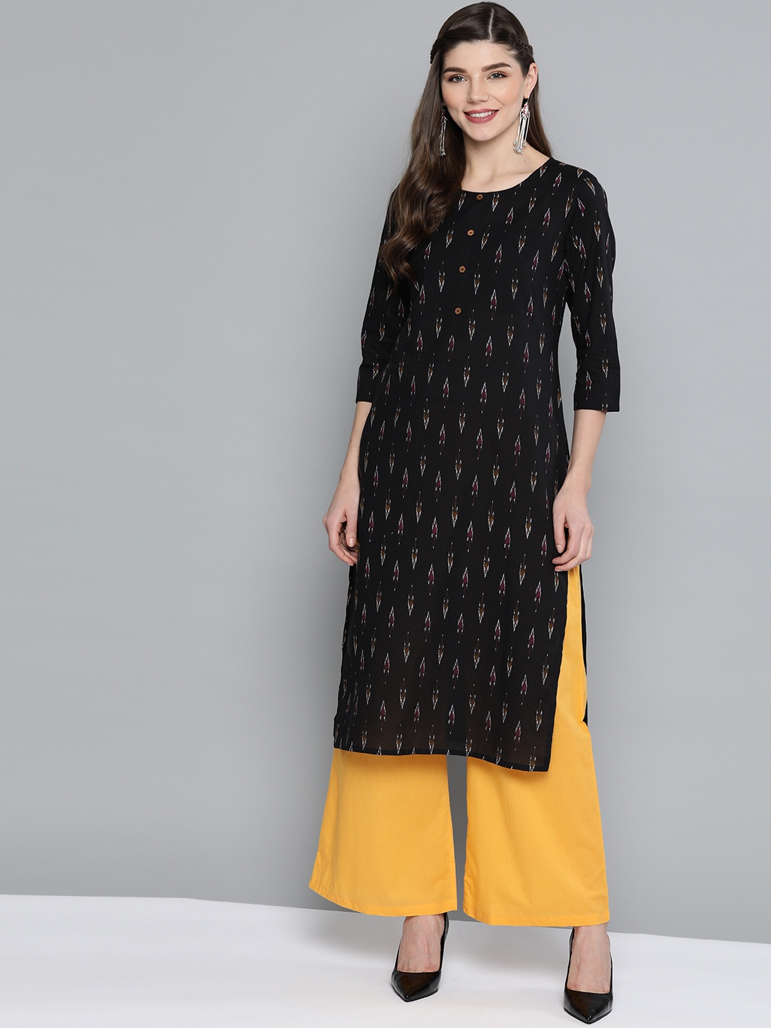 

HERE&NOW Women Black Pure Cotton Printed Kurta with Palazzos