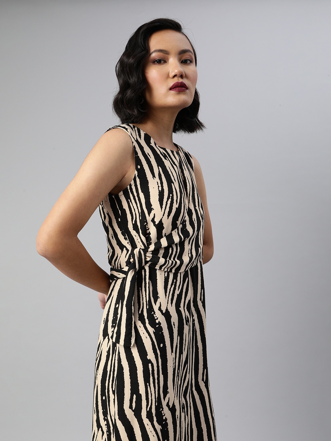 

Sera Women White Printed Wrap Dress