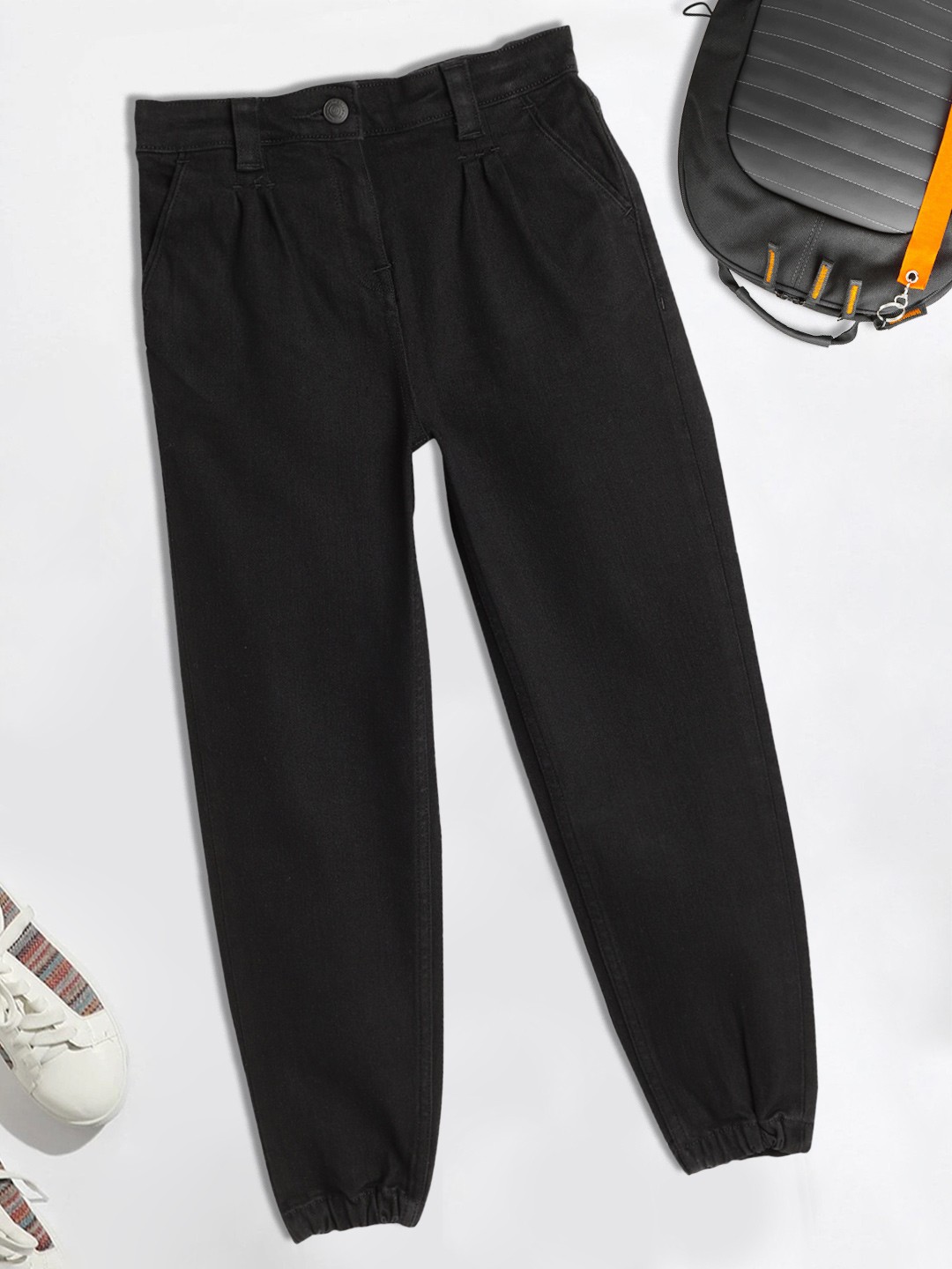 

Allen Solly Junior Girls Black Clean Look Stretchable Jogger Jeans