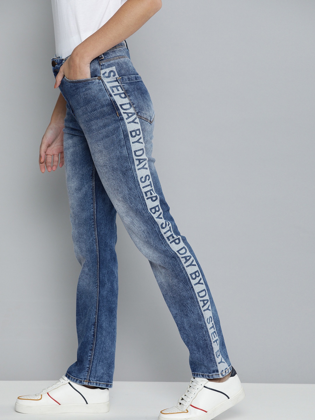 

HERE&NOW Women Blue High-Rise Low Distress Heavy Fade Jeans