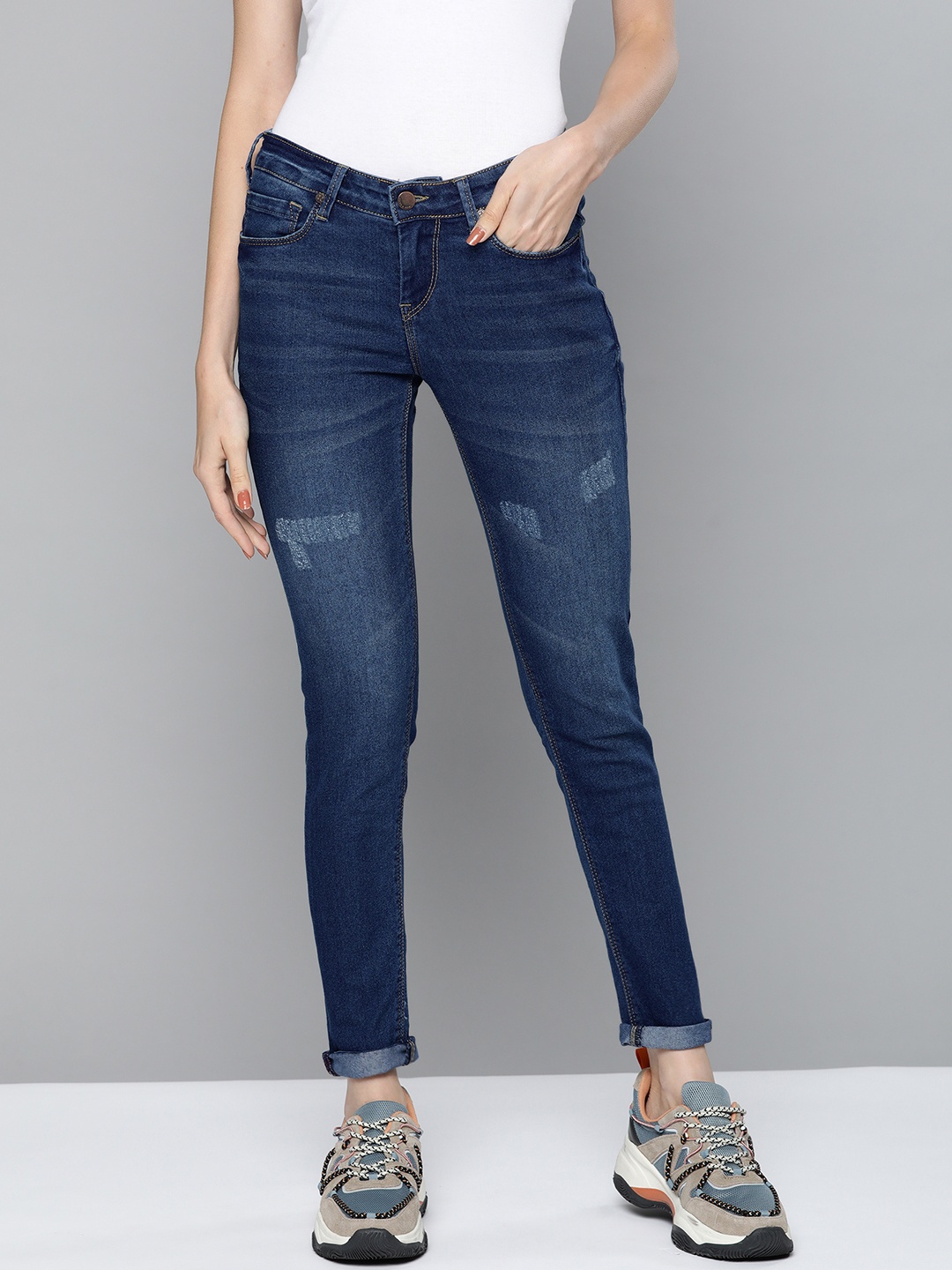 

HERE&NOW Women Navy Blue Low Distress Light Fade Stretchable Skinny Jeans